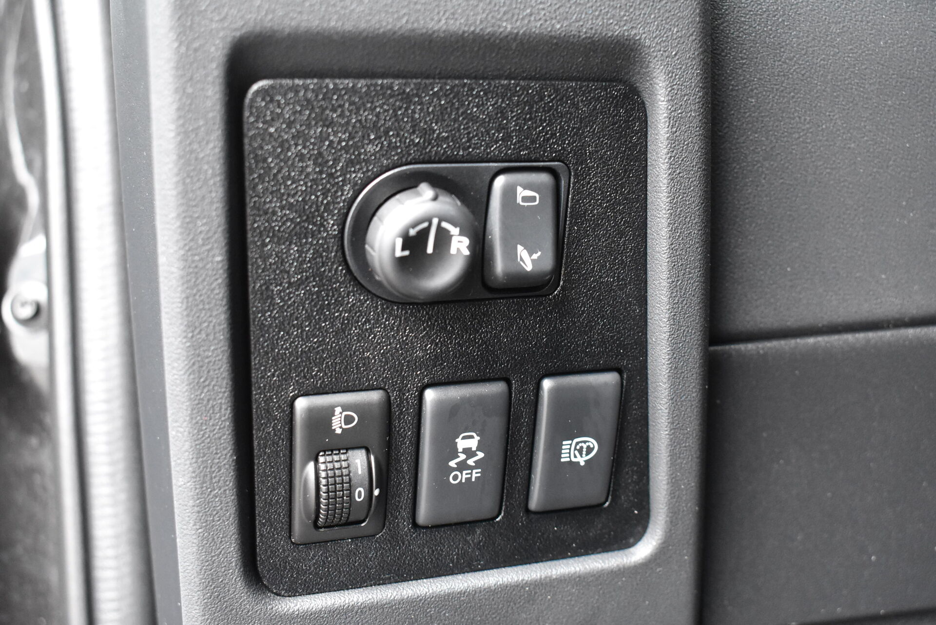 Nissan Qashqai, I Рестайлинг 1.6 CVT (117 л.с.) 2013