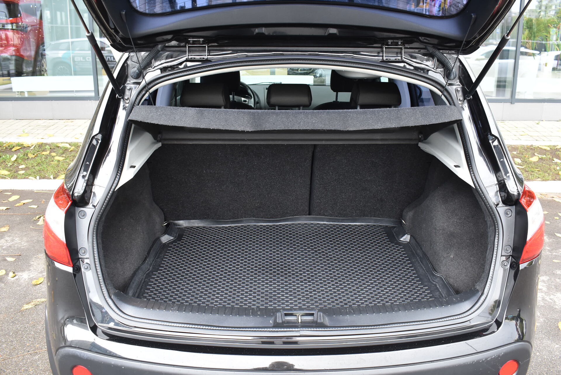 Nissan Qashqai, I Рестайлинг 1.6 CVT (117 л.с.) 2013