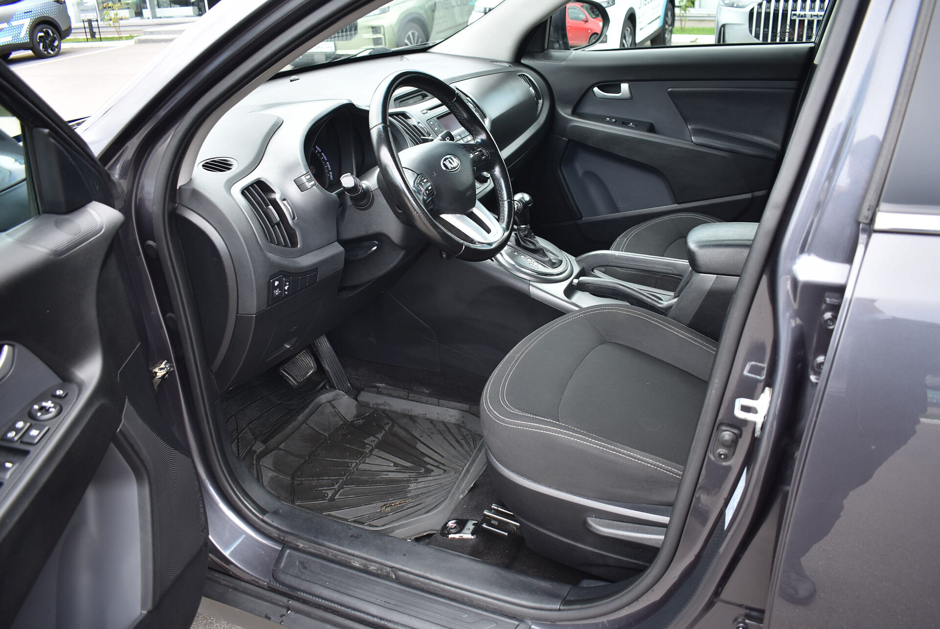 Kia Sportage, III 2.0 AT (150 л.с.) 2013