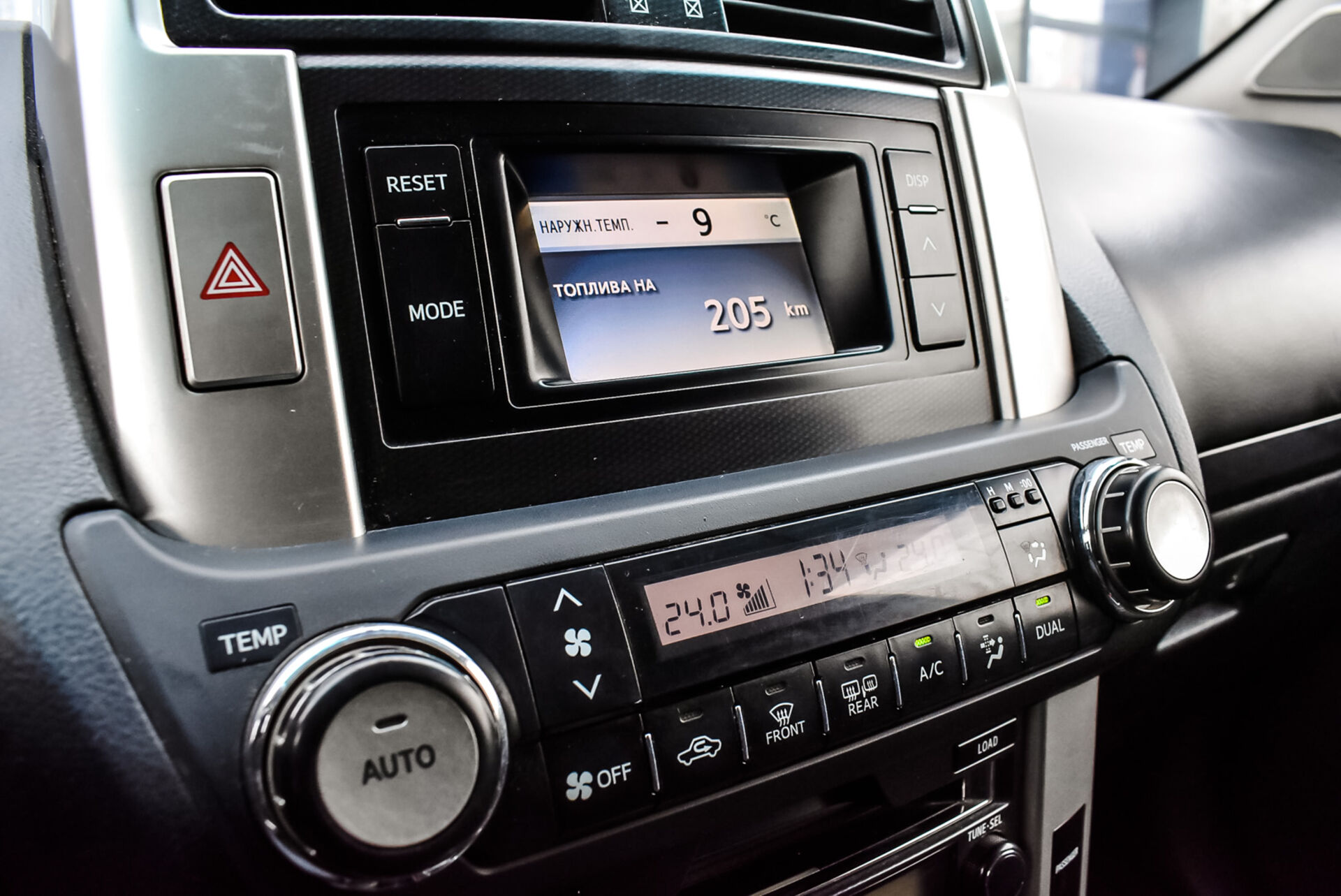 Toyota Land Cruiser Prado, 150 Series 3.0d AT (173 л.с.) 4WD 2012