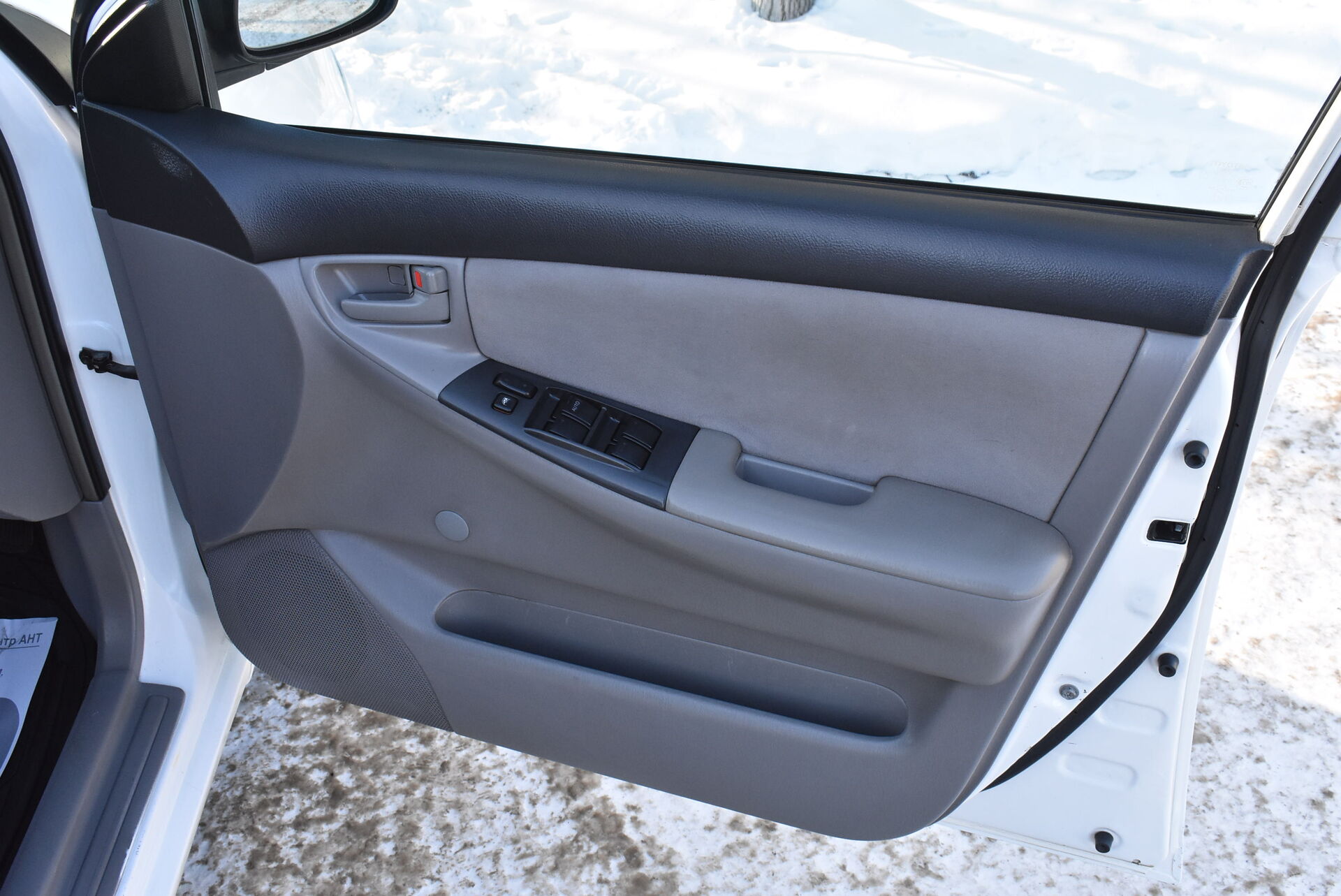 Toyota Corolla, IX (E120, E130) 1.3 AT (88 л.с.) 2002