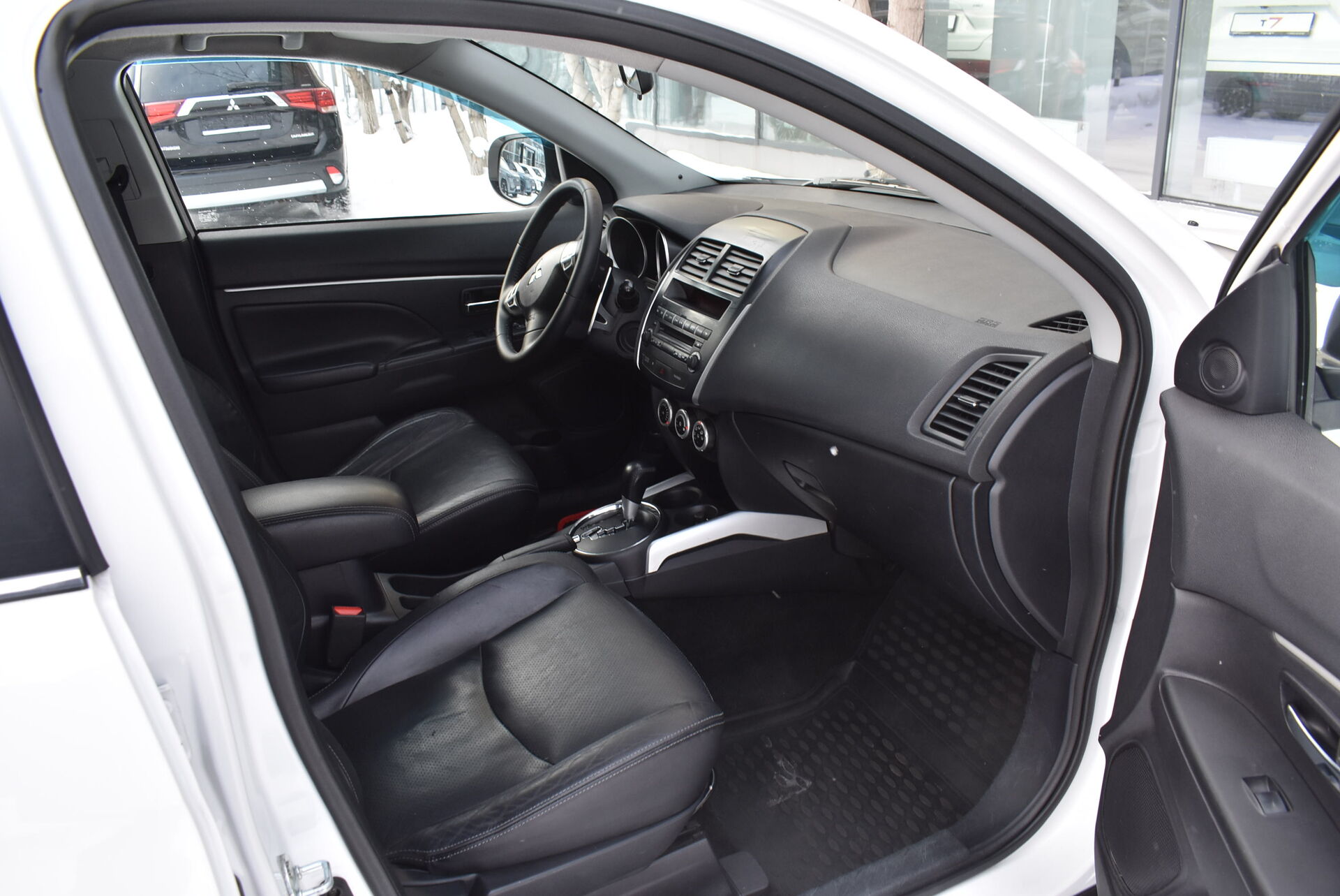 Mitsubishi ASX, I 2.0 CVT (150 л.с.) 4WD 2010