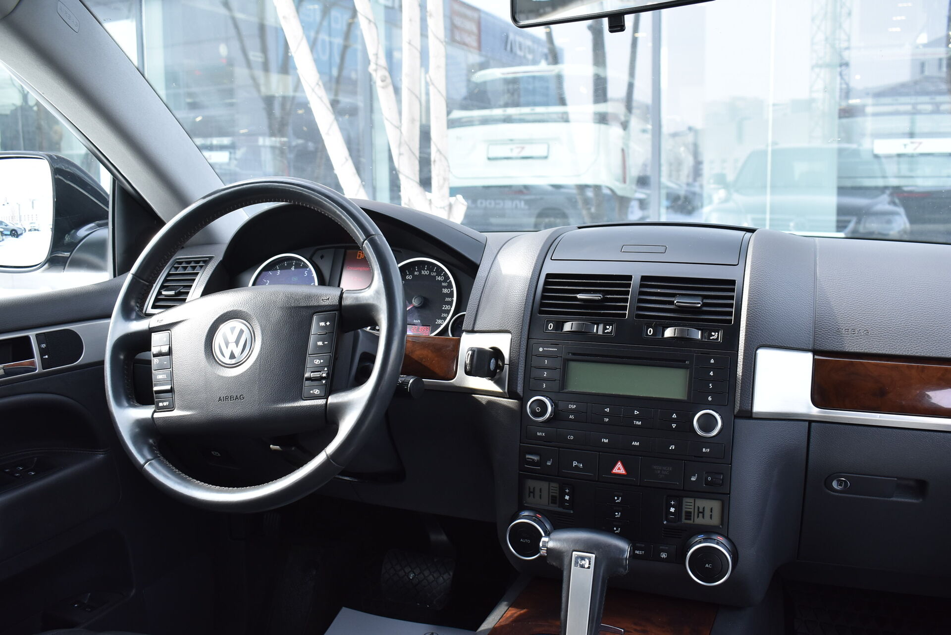 Volkswagen Touareg, I Рестайлинг 3.6 AT (280 л.с.) 4WD 2007