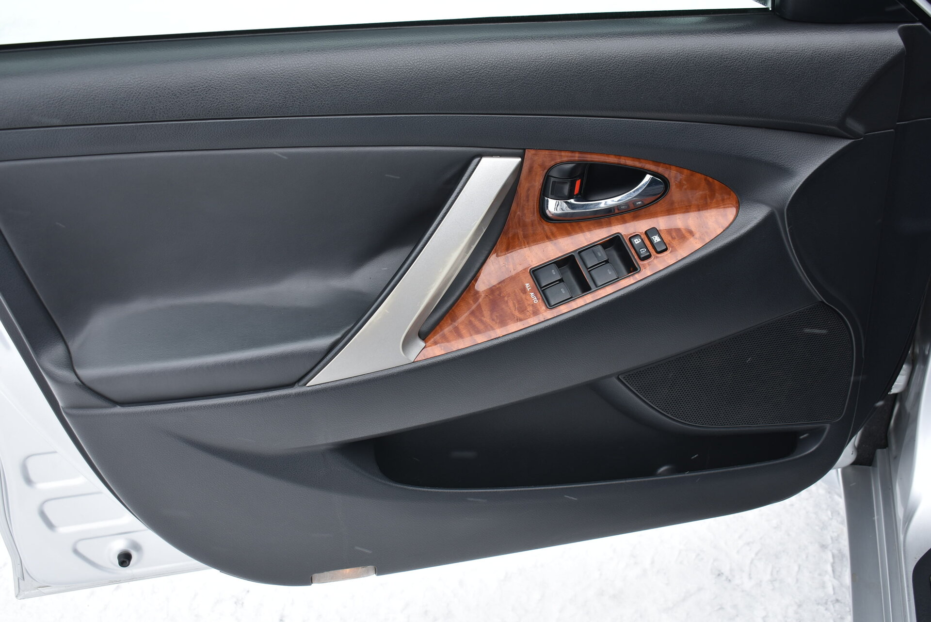 Toyota Camry, VI (XV40) Рестайлинг 3.5 AT (277 л.с.) 2011