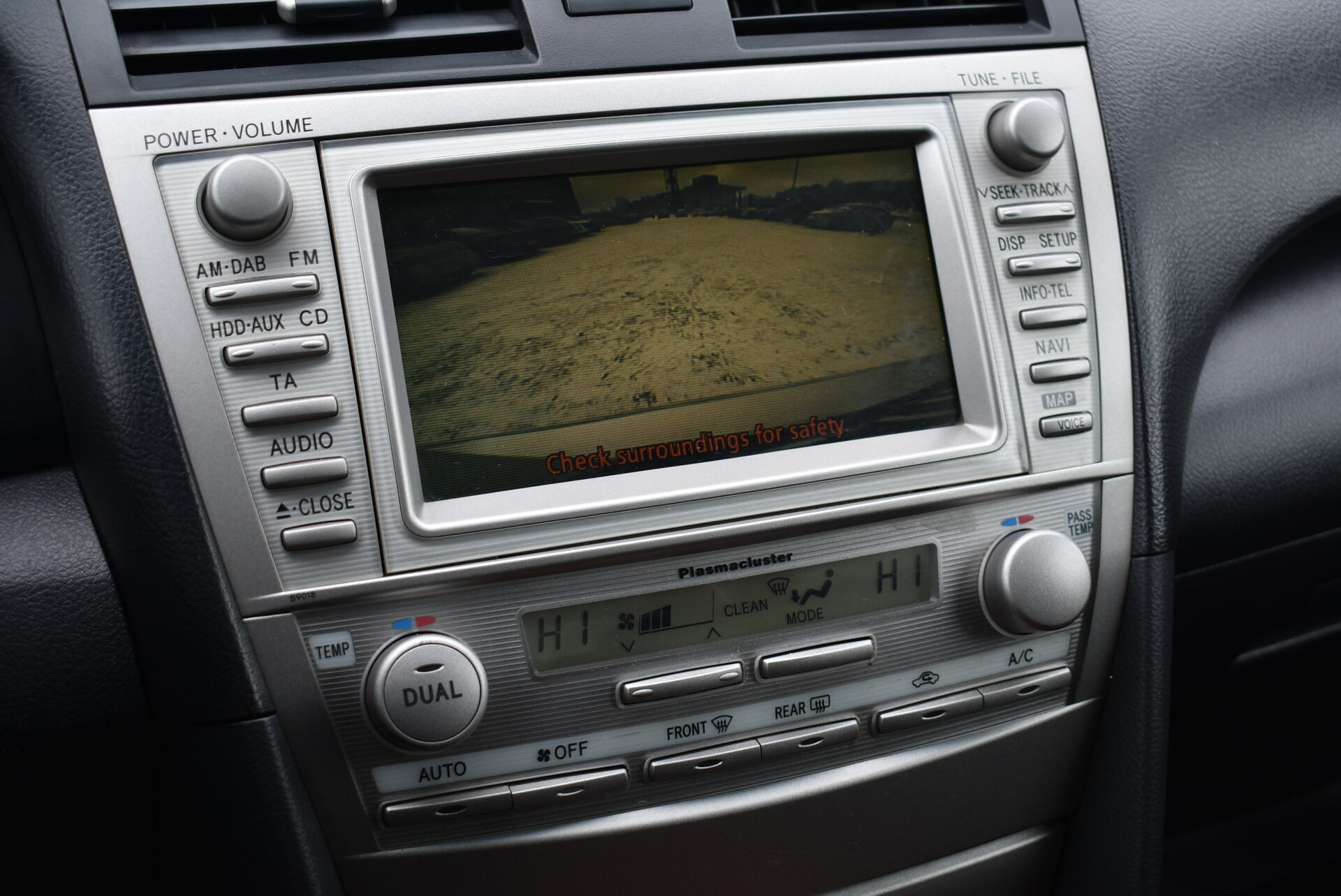 Toyota Camry, VI (XV40) Рестайлинг 3.5 AT (277 л.с.) 2011
