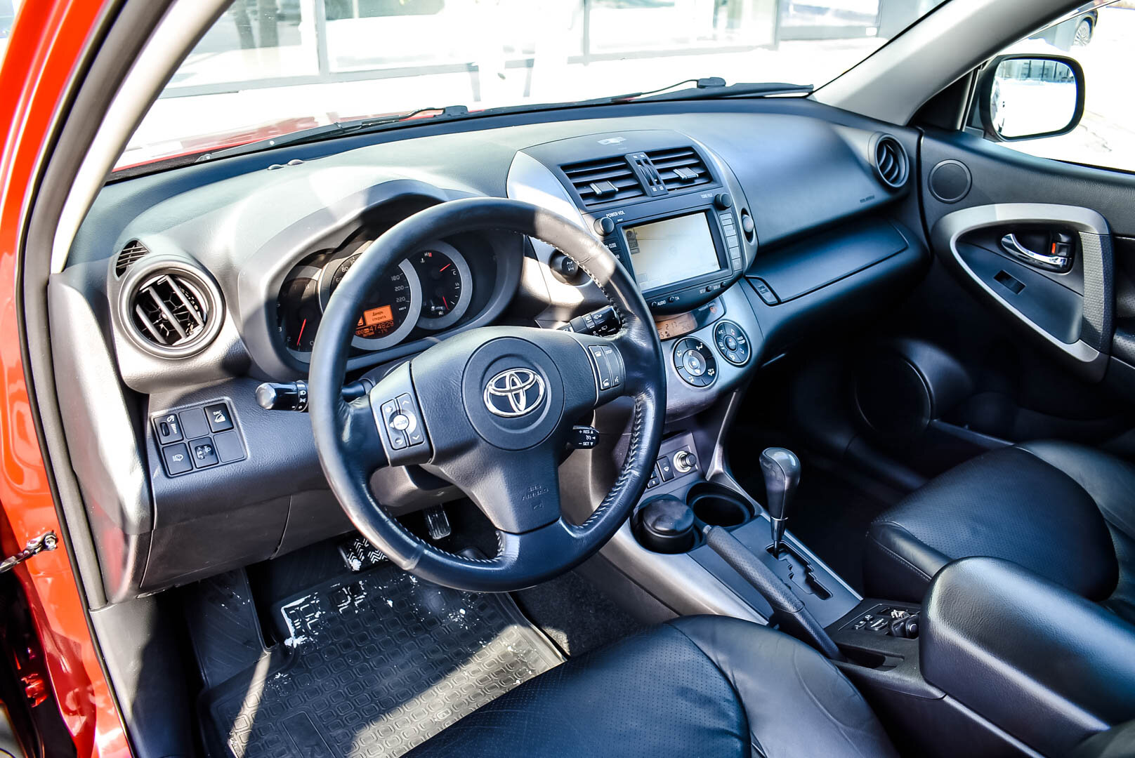 Toyota RAV4, III (XA30) 2.4 AT (170 л.с.) 4WD 2010