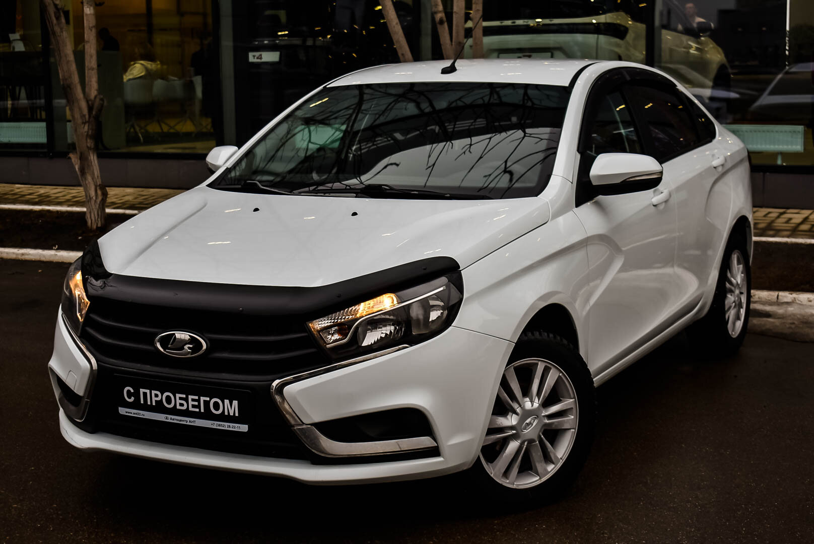 Lada (ВАЗ) Vesta, I 1.8 AMT (122 л.с.) 2018