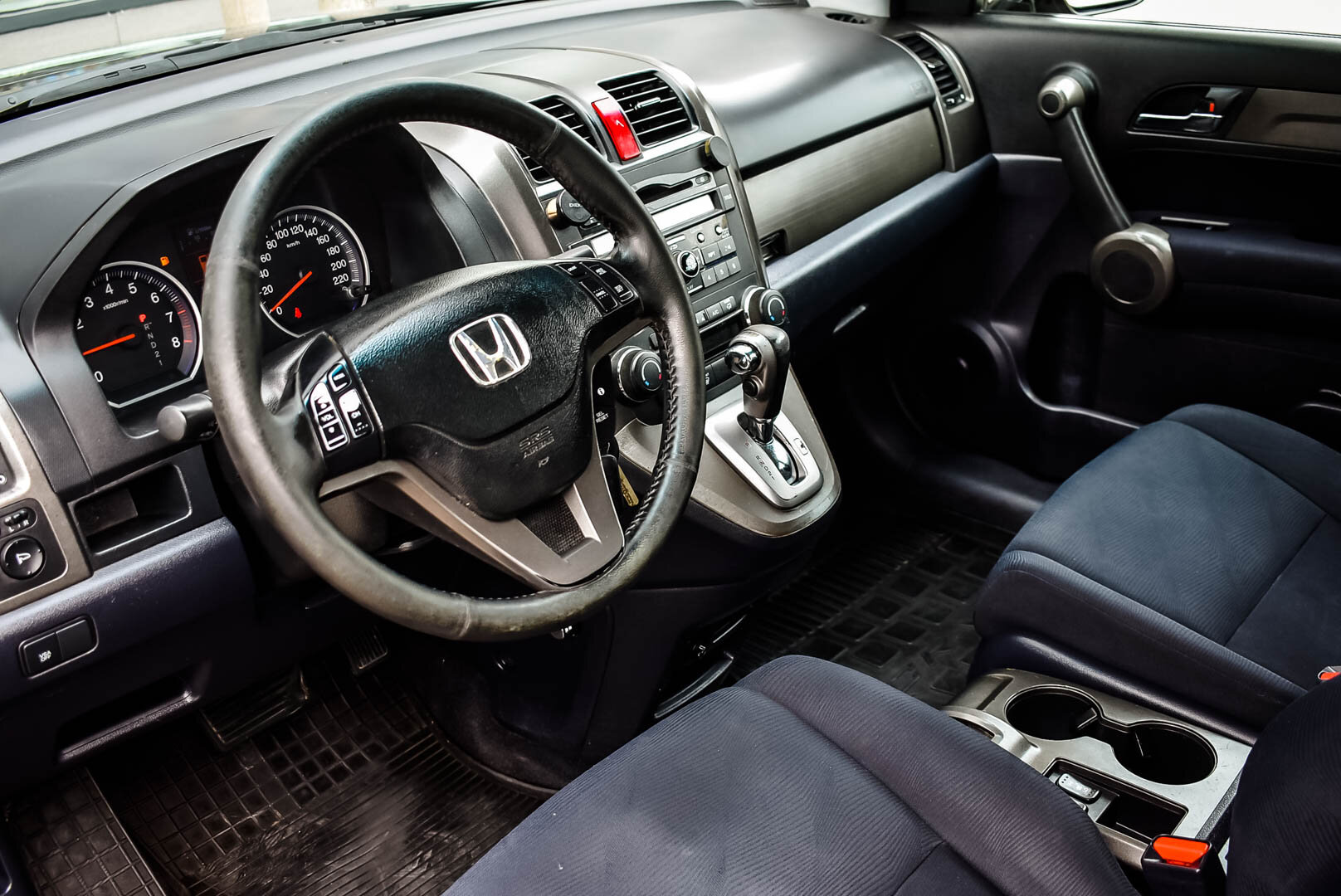 Honda CR-V, III Рестайлинг 2.0 AT (150 л.с.) 4WD 2010