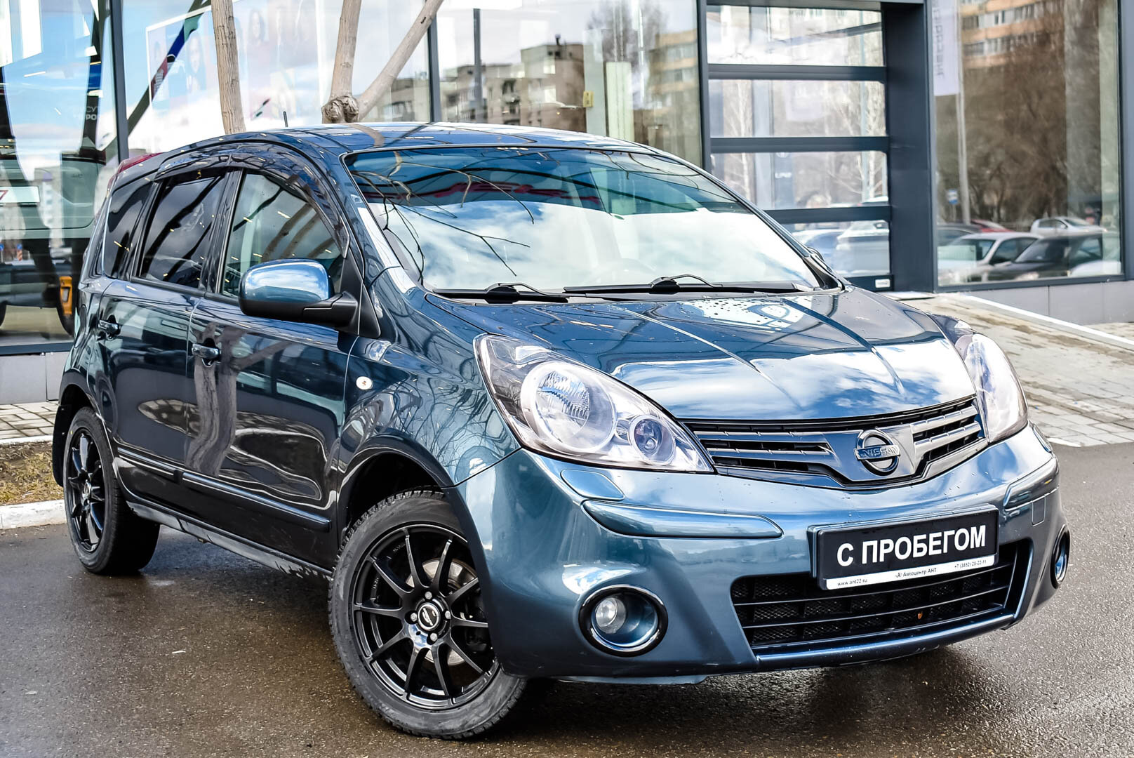 Nissan Note, I Рестайлинг 1.6 AT (110 л.с.) 2012