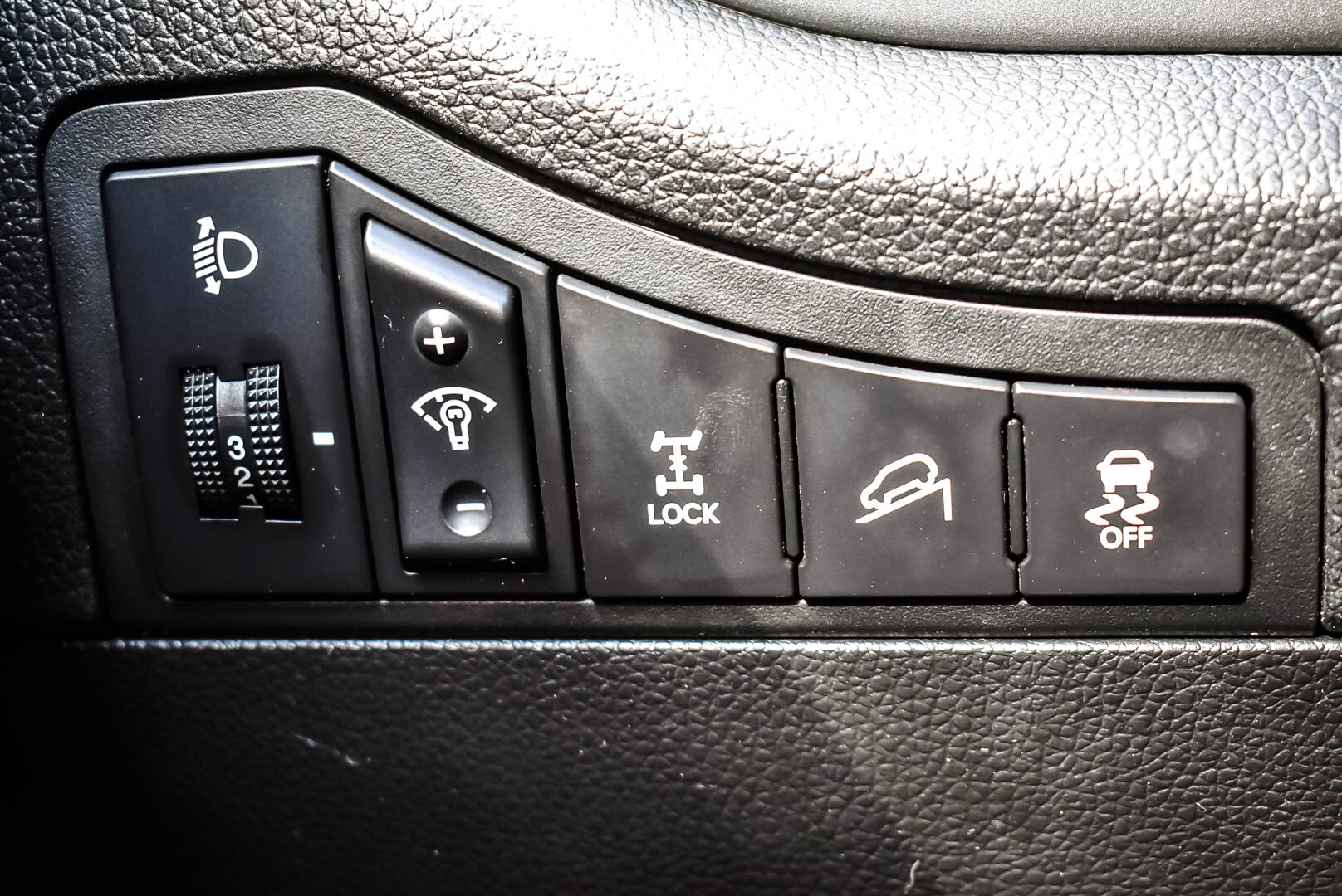 Kia Sportage, III 2.0 AT (150 л.с.) 4WD 2012