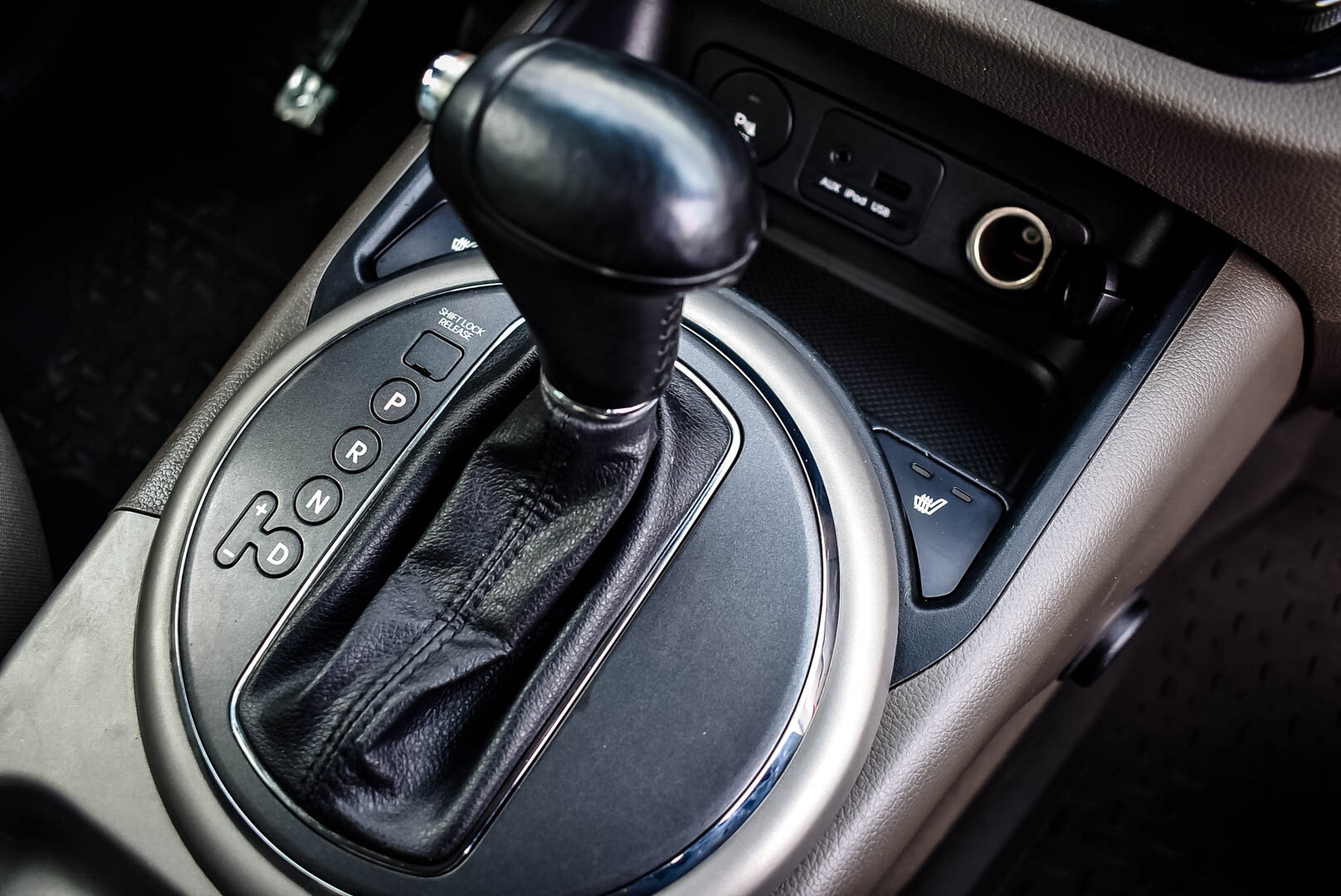 Kia Sportage, III 2.0 AT (150 л.с.) 4WD 2011