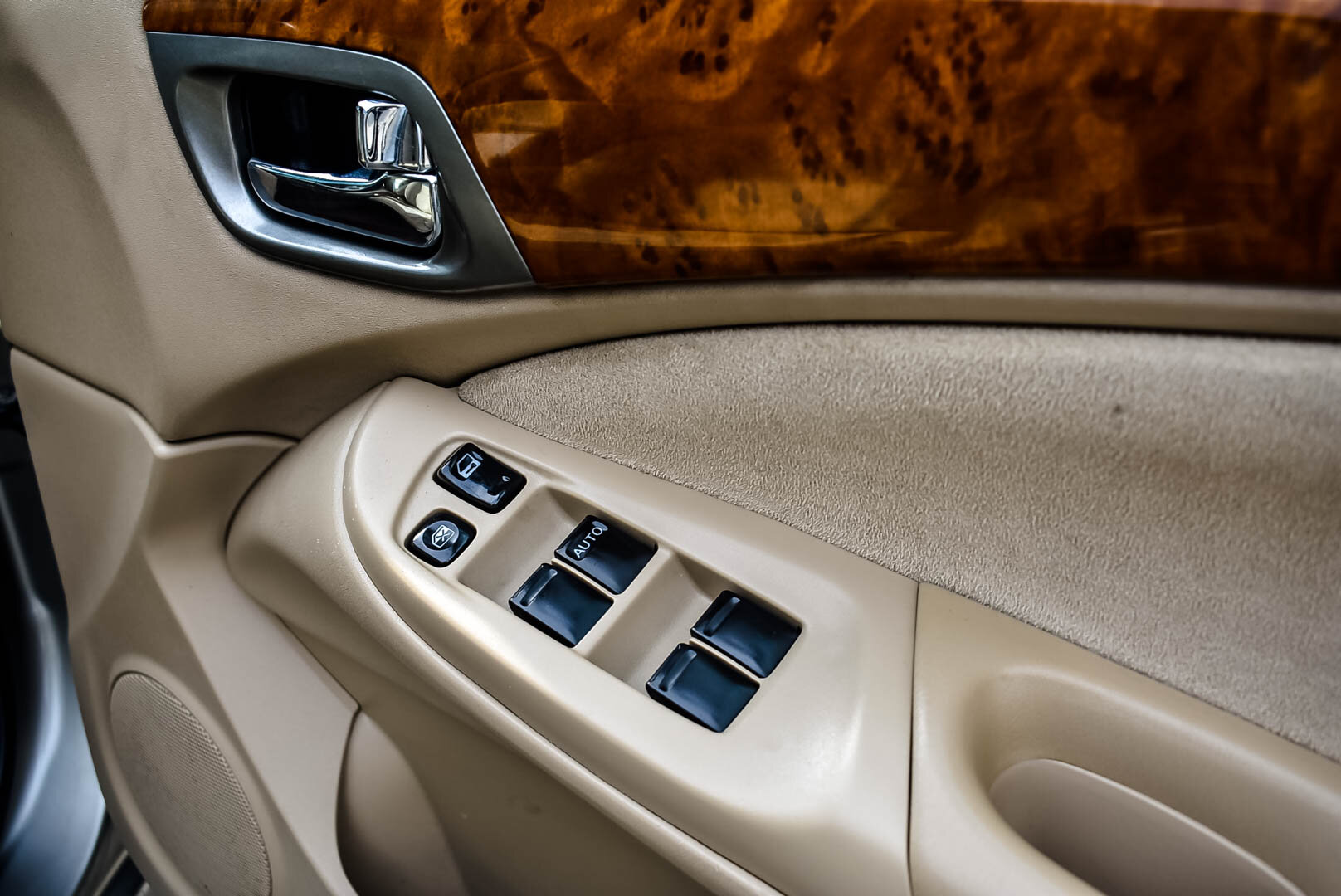 Nissan Bluebird Sylphy, I (G10) 1.8 AT (120 л.с.) 2003