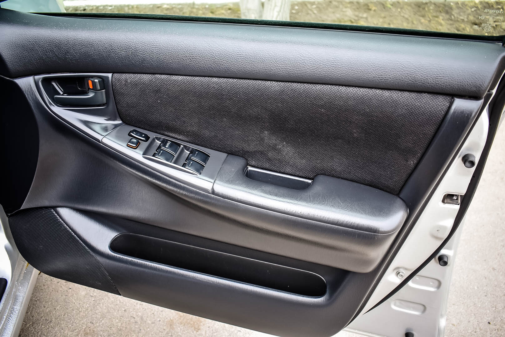 Toyota Allex, I 1.5 AT (110 л.с.) 2001