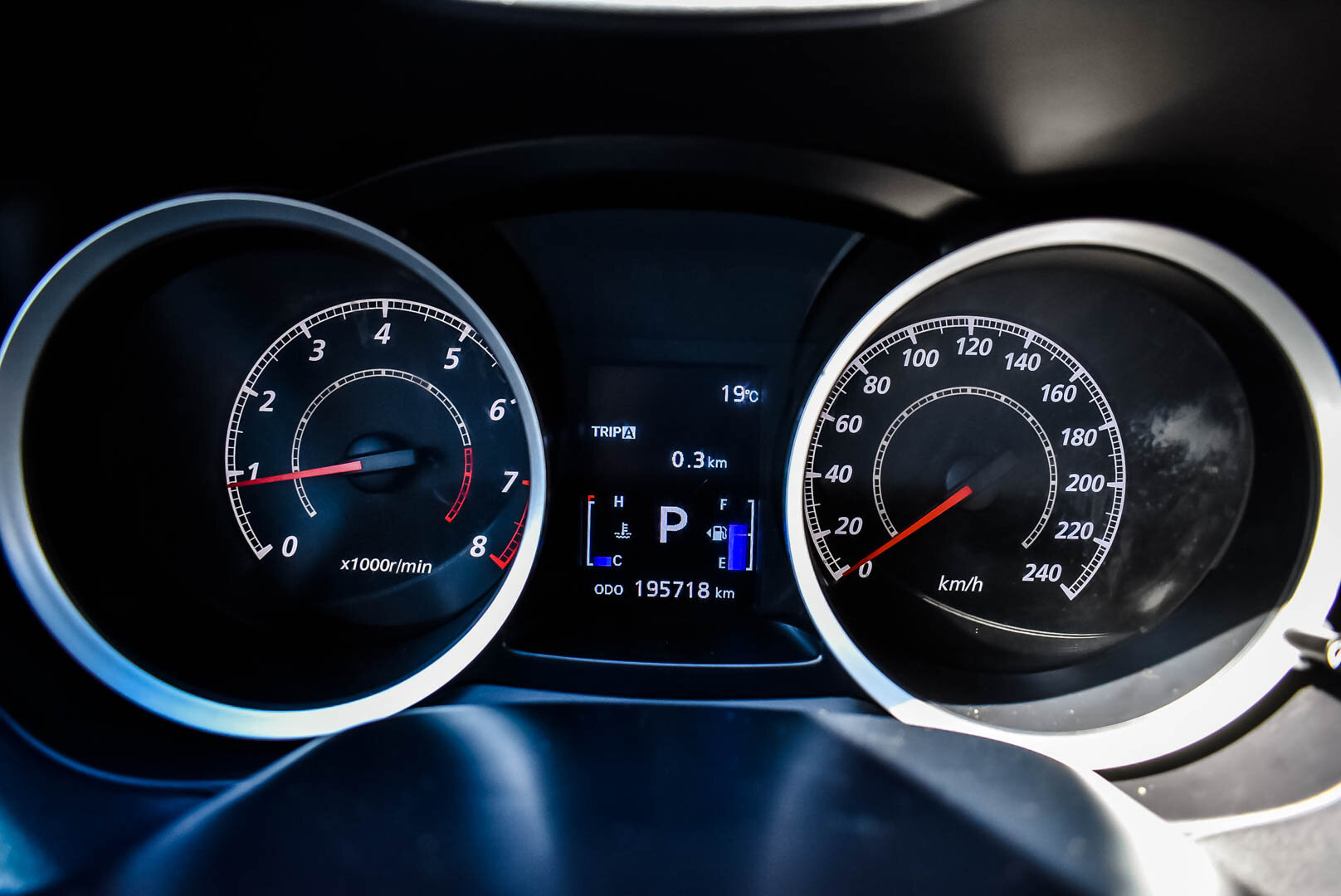 Mitsubishi Lancer, X Рестайлинг 1.5 AT (109 л.с.) 2011