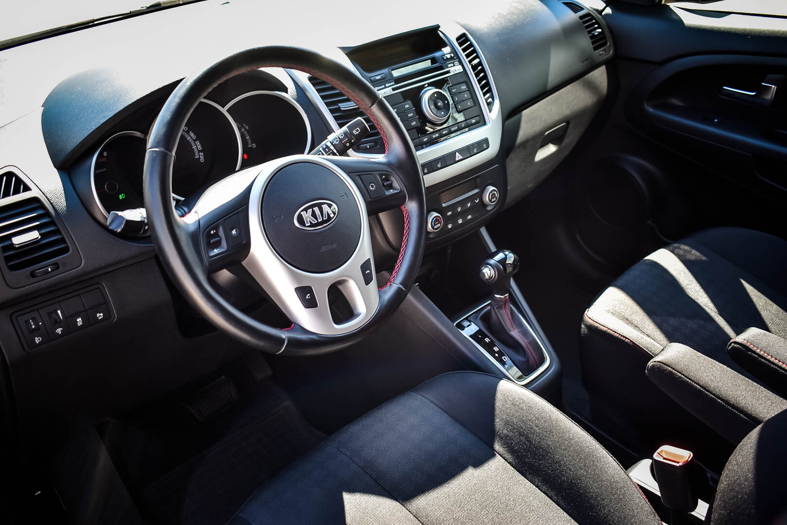 Kia Venga, I Рестайлинг 1.6 AT (124 л.с.) 2015