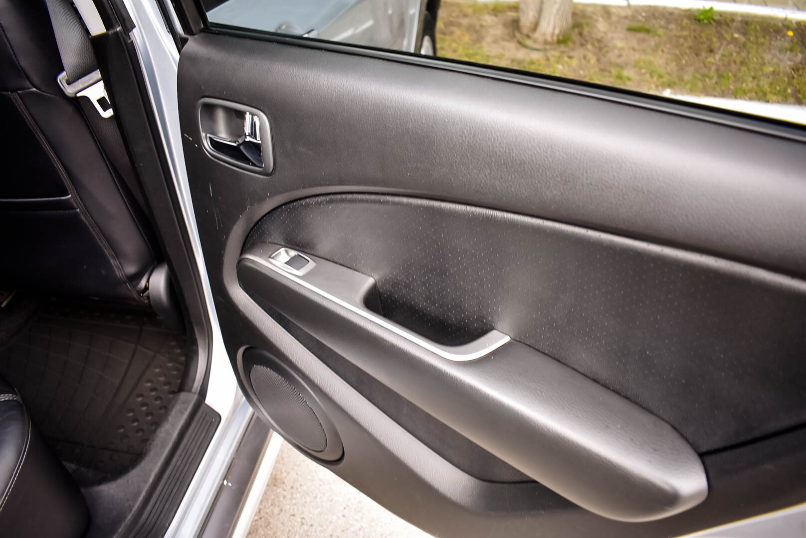 Mitsubishi Outlander, I 2.4 AT (160 л.с.) 4WD 2006