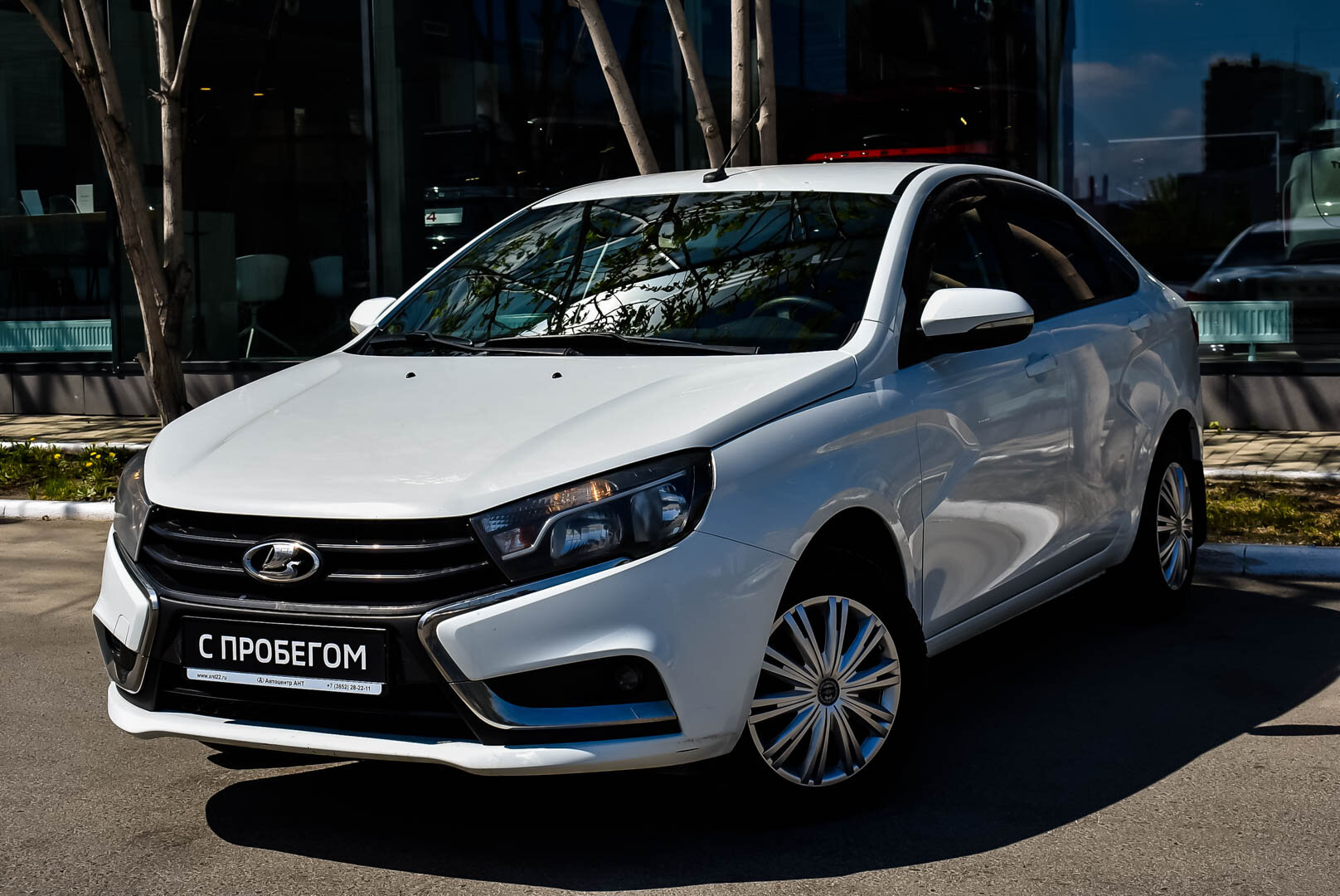 Lada (ВАЗ) Vesta, I 1.8 AMT (122 л.с.) 2017