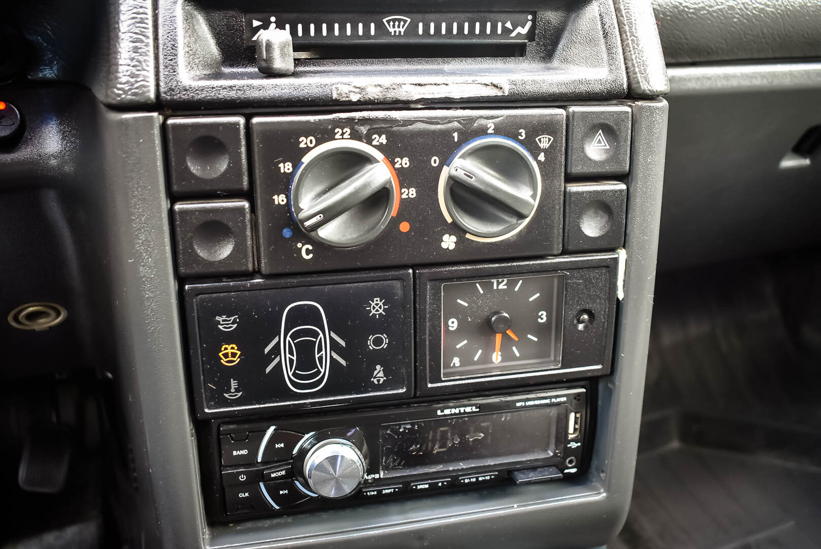Lada (ВАЗ) 2110, I 1.6 MT (81 л.с.) 2006