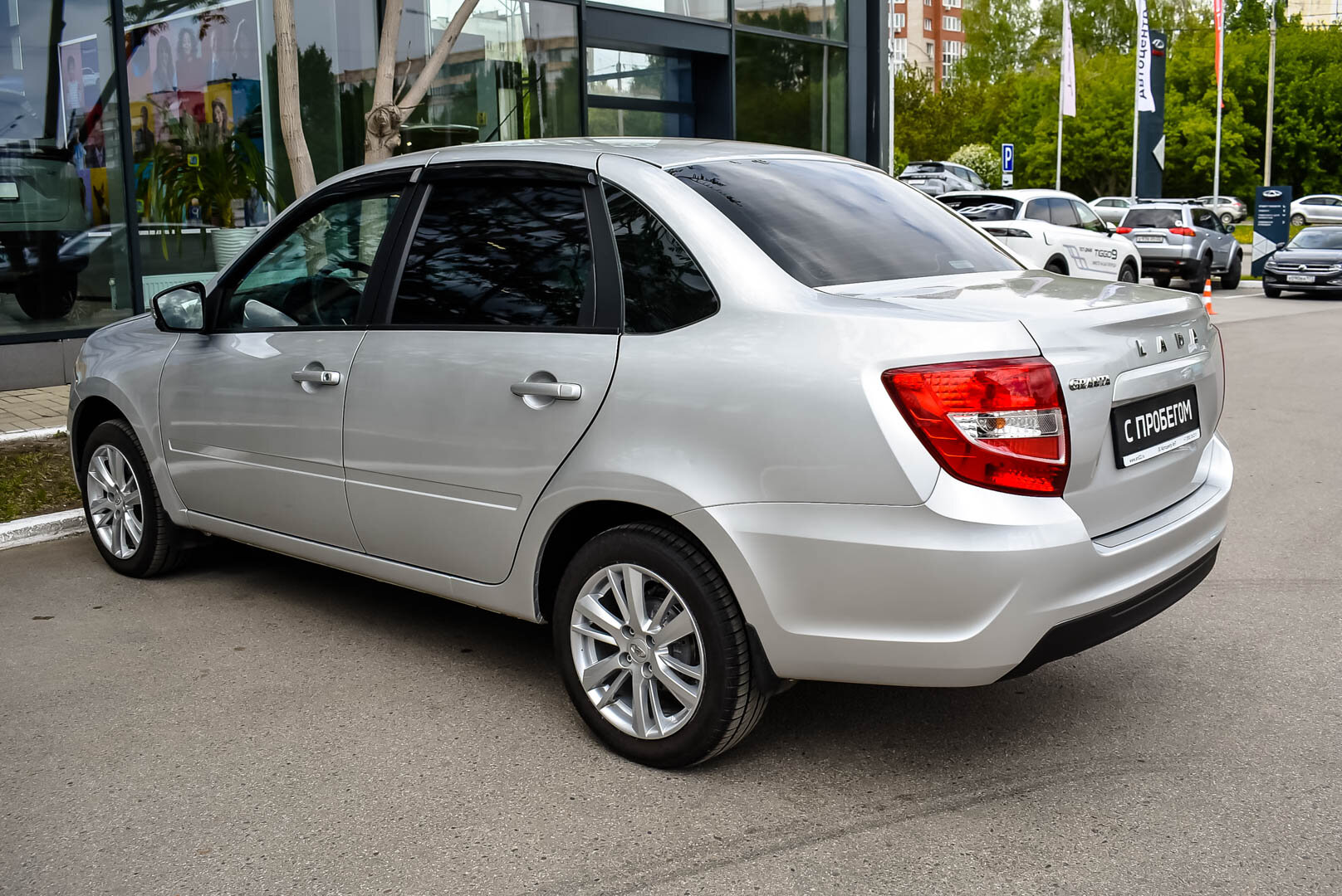 Lada (ВАЗ) Granta, I Рестайлинг 1.6 MT (106 л.с.) 2024