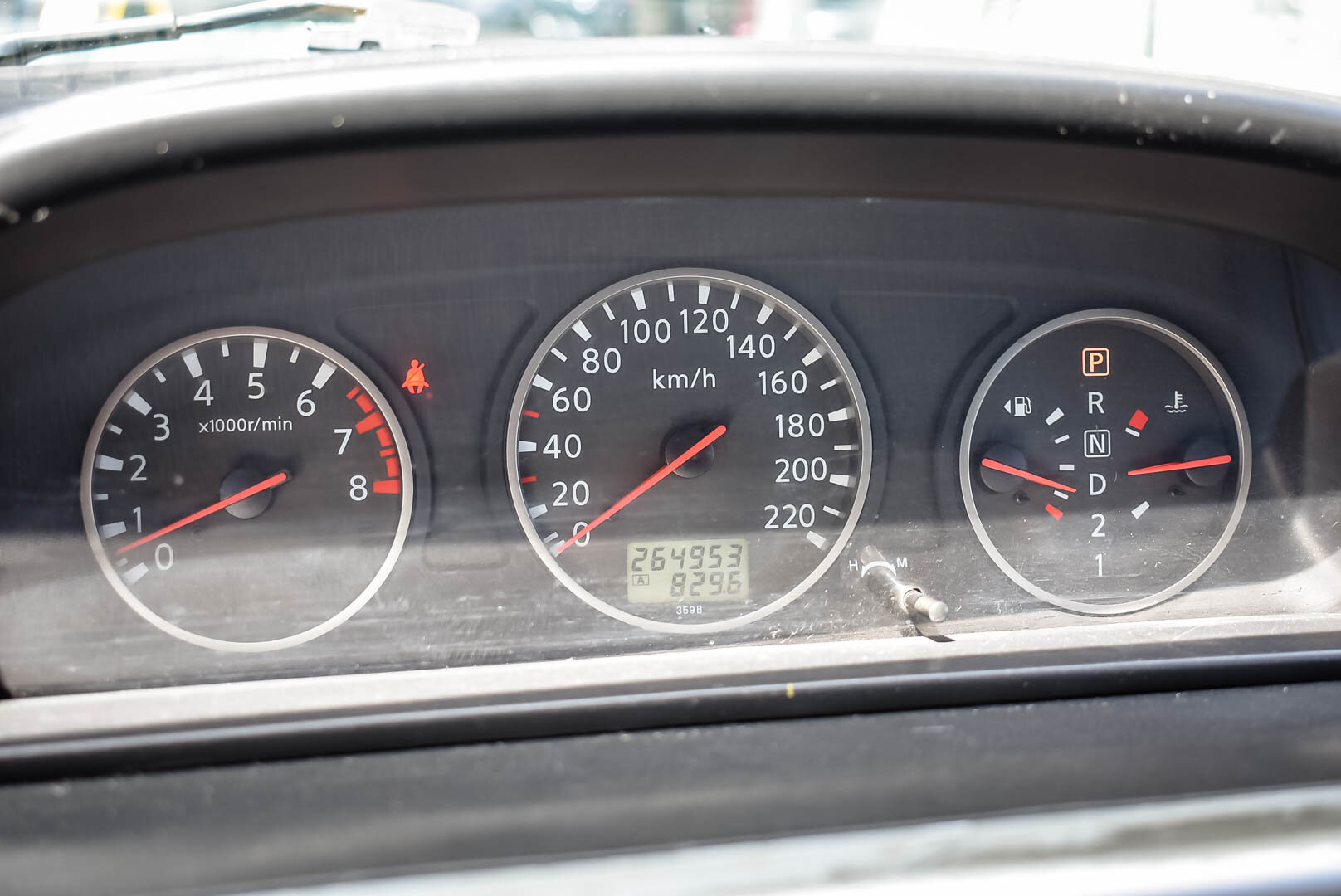 Nissan X-Trail, I Рестайлинг 2.0 AT (140 л.с.) 4WD 2005
