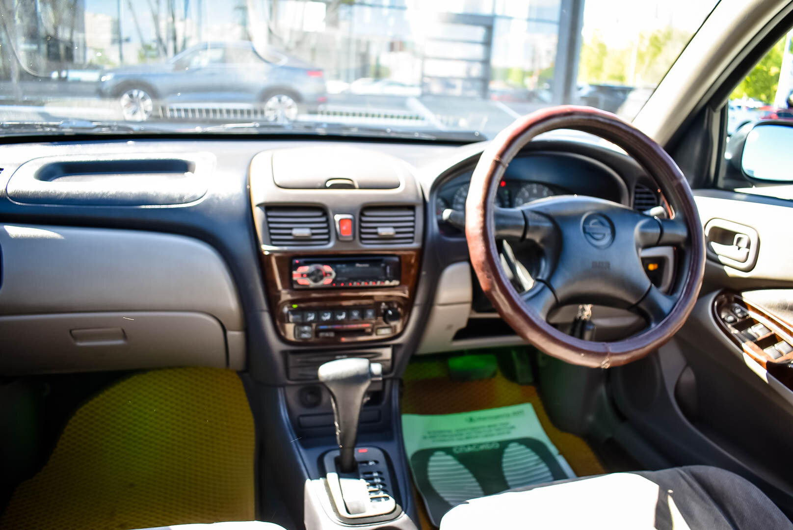 Nissan Sunny, N16 1.5 AT (90 л.с.) 2001