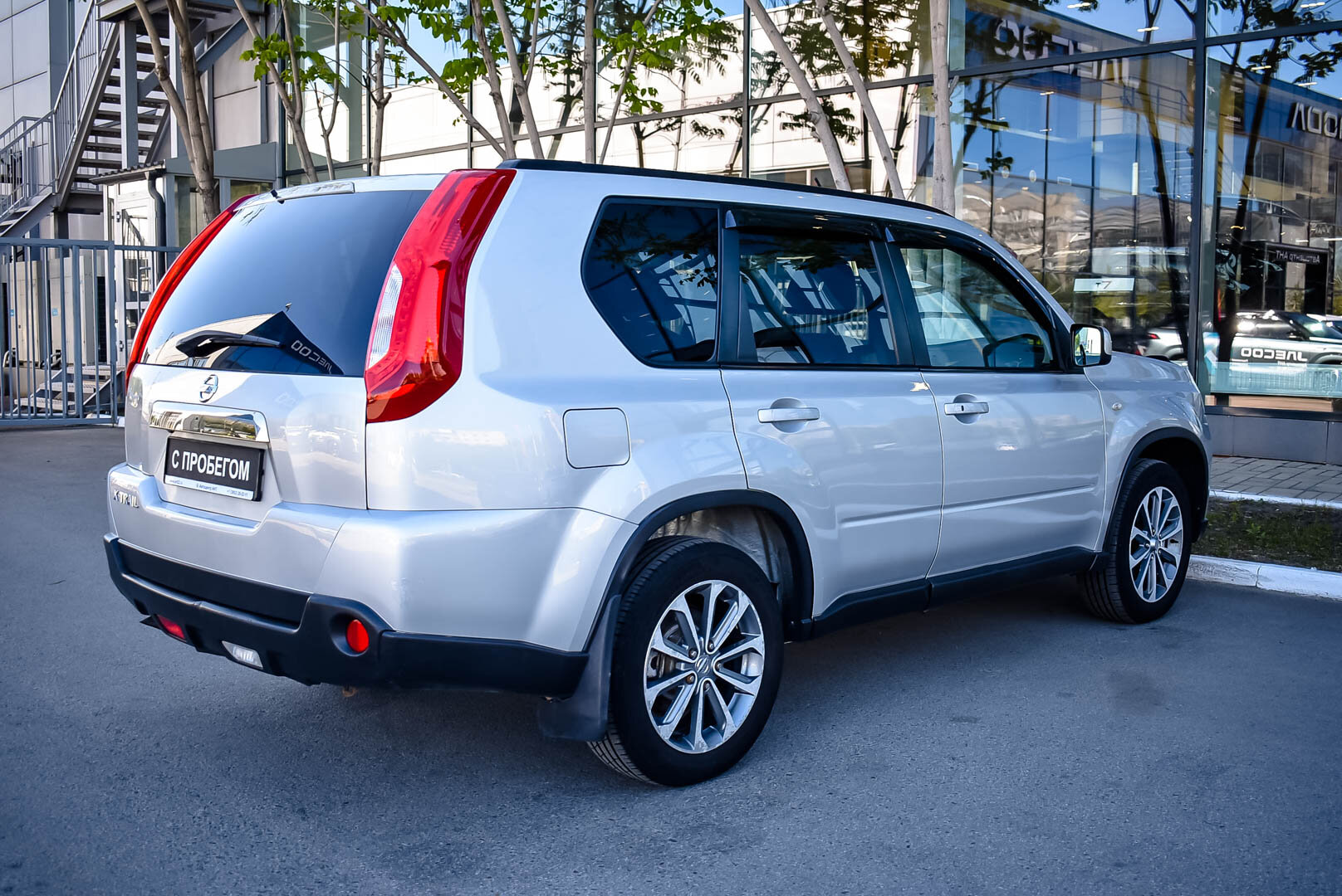 Nissan X-Trail, II Рестайлинг 2.5 CVT (169 л.с.) 4WD 2011