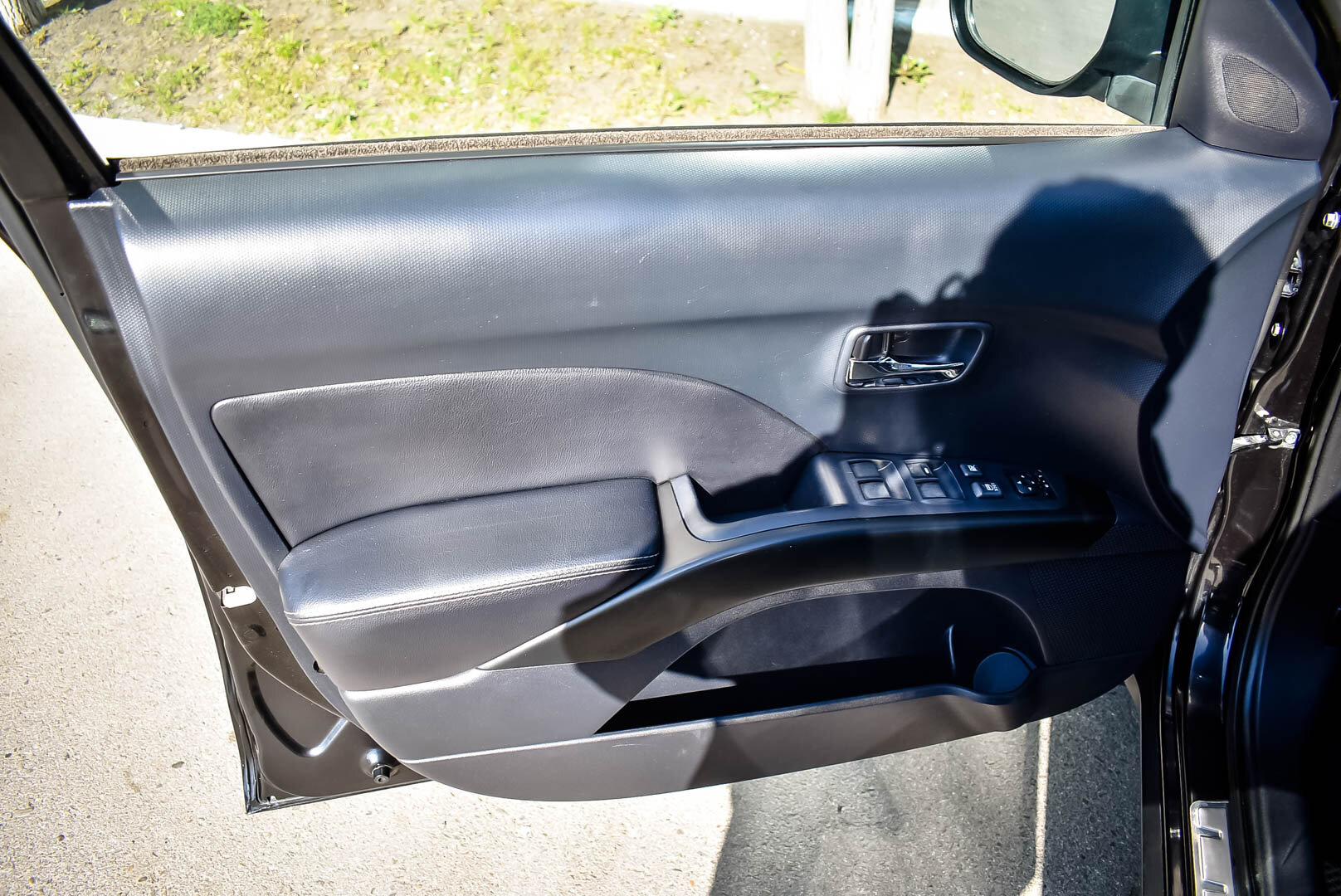 Mitsubishi Outlander, II 3.0 AT (220 л.с.) 4WD 2007