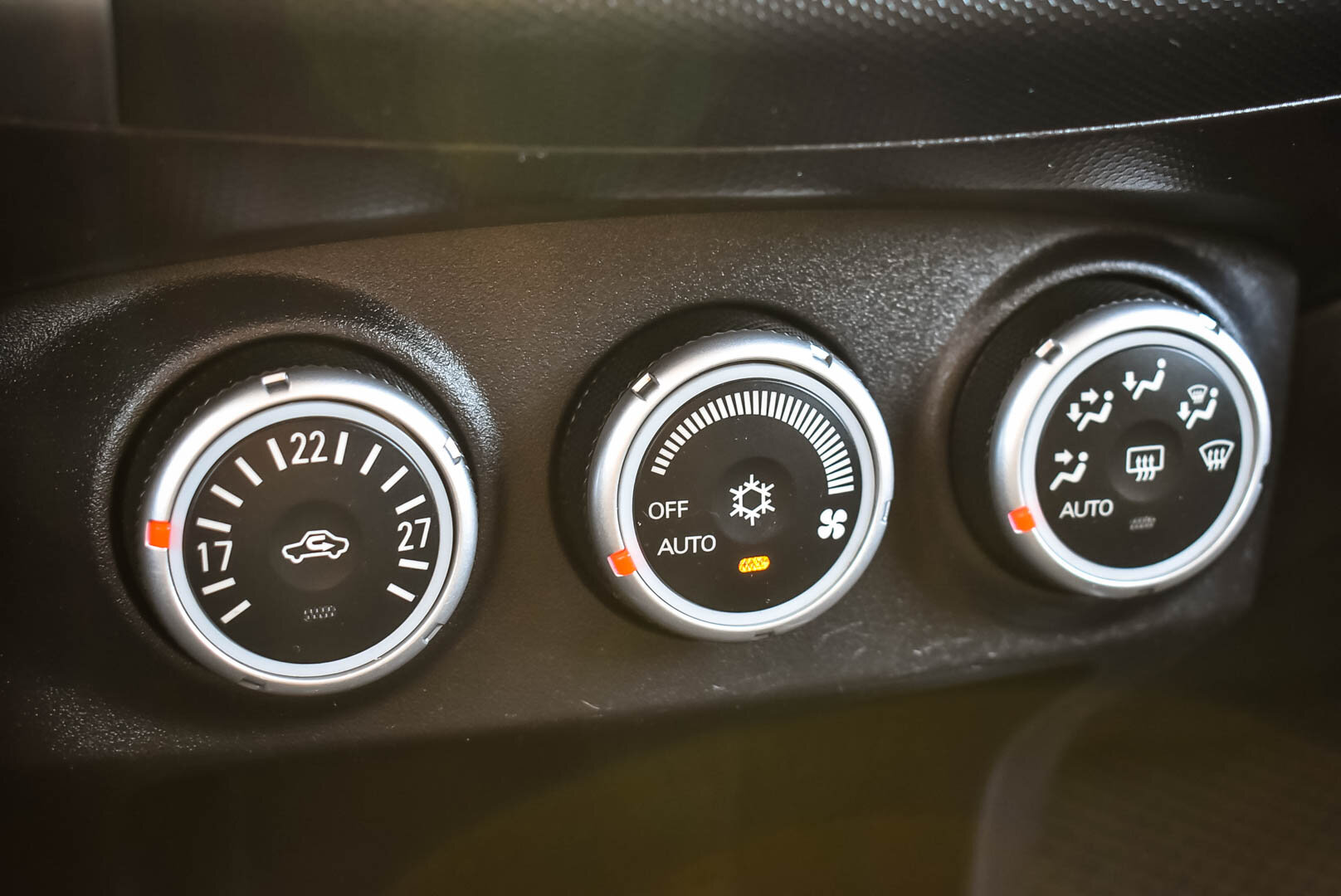 Mitsubishi Outlander, II 3.0 AT (220 л.с.) 4WD 2007