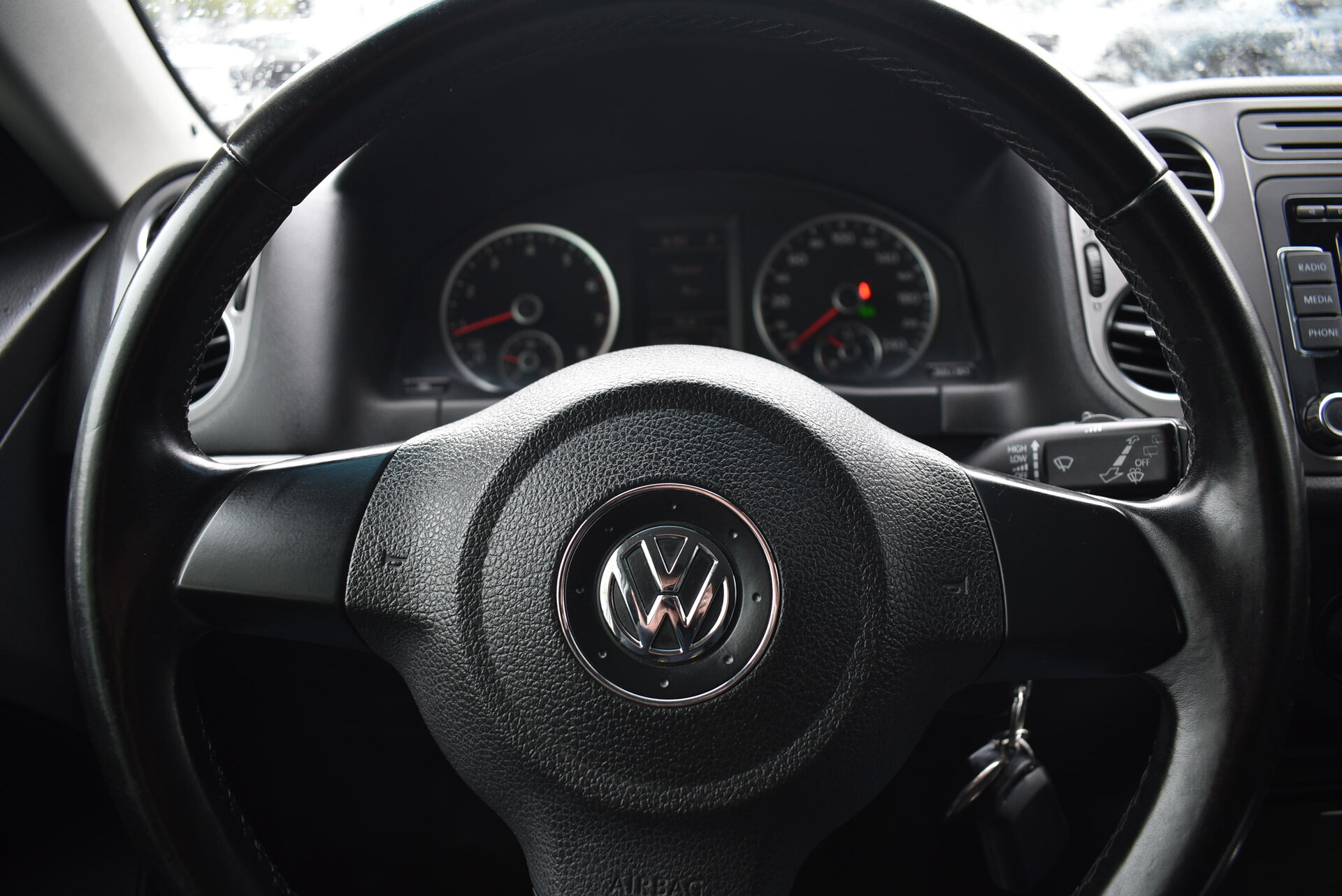 Volkswagen Tiguan, I 2.0 AT (170 л.с.) 4WD 2011