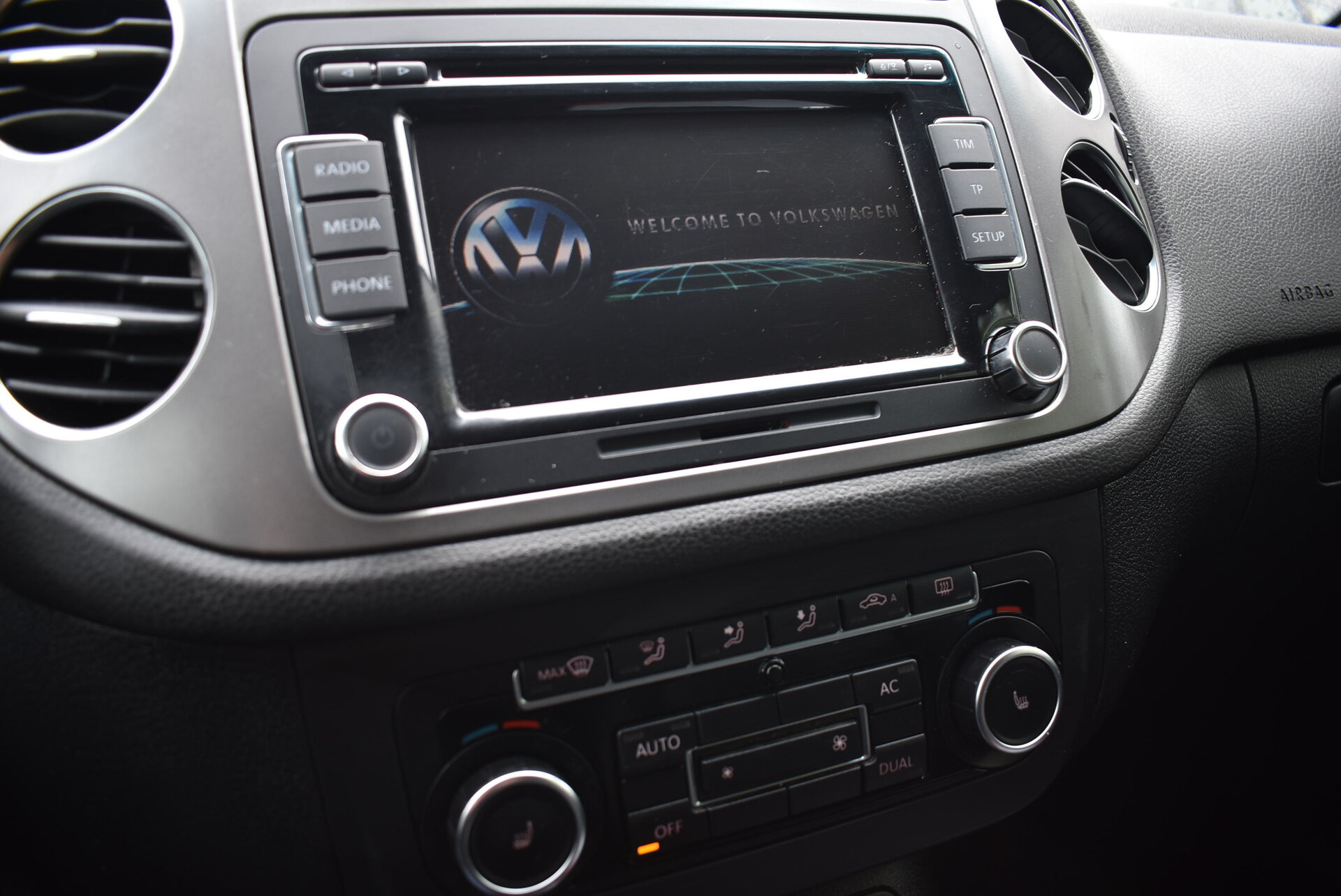 Volkswagen Tiguan, I 2.0 AT (170 л.с.) 4WD 2011