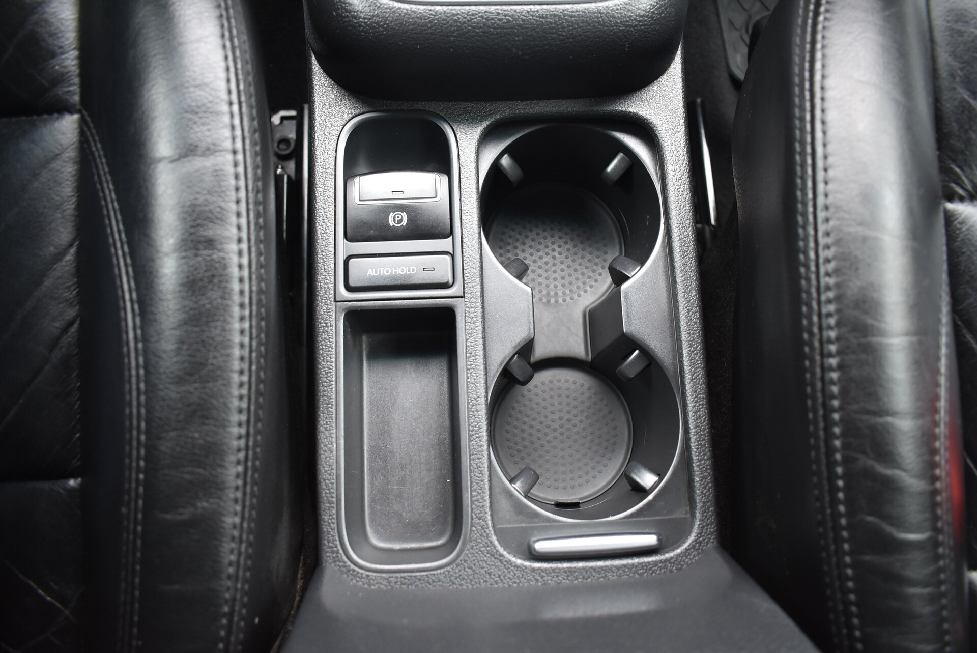 Volkswagen Tiguan, I 2.0 AT (170 л.с.) 4WD 2011
