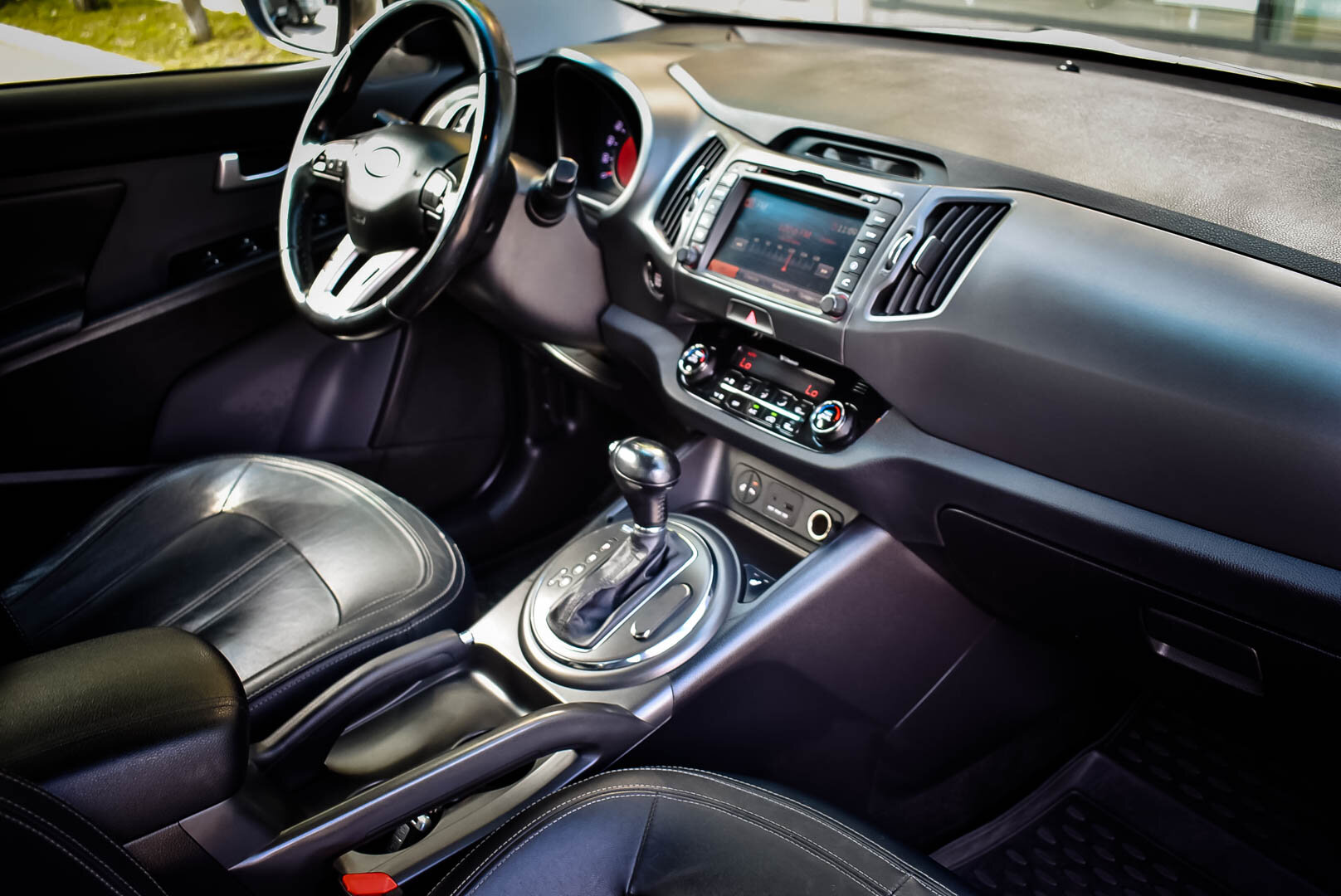 Kia Sportage, III 2.0 AT (150 л.с.) 4WD 2011