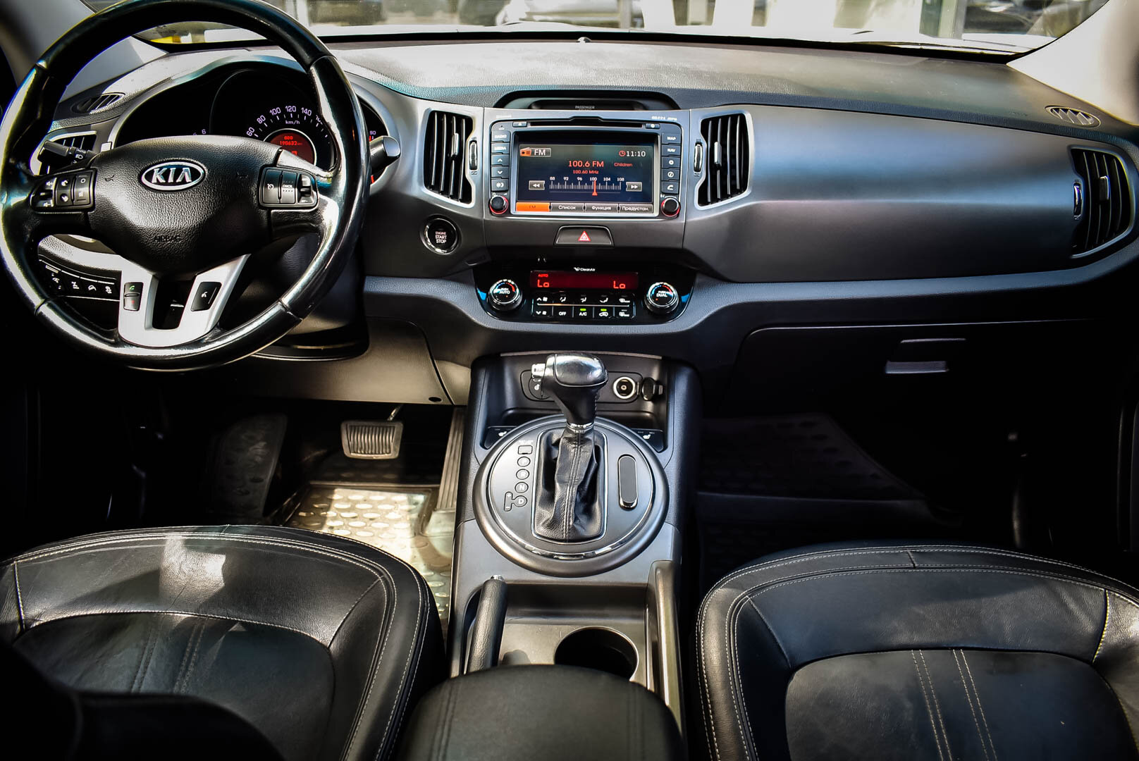 Kia Sportage, III 2.0 AT (150 л.с.) 4WD 2011