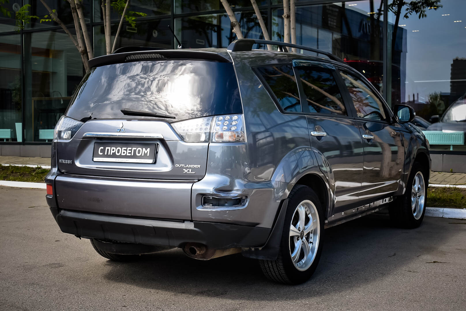 Mitsubishi Outlander, II Рестайлинг 2.4 CVT (170 л.с.) 4WD 2012