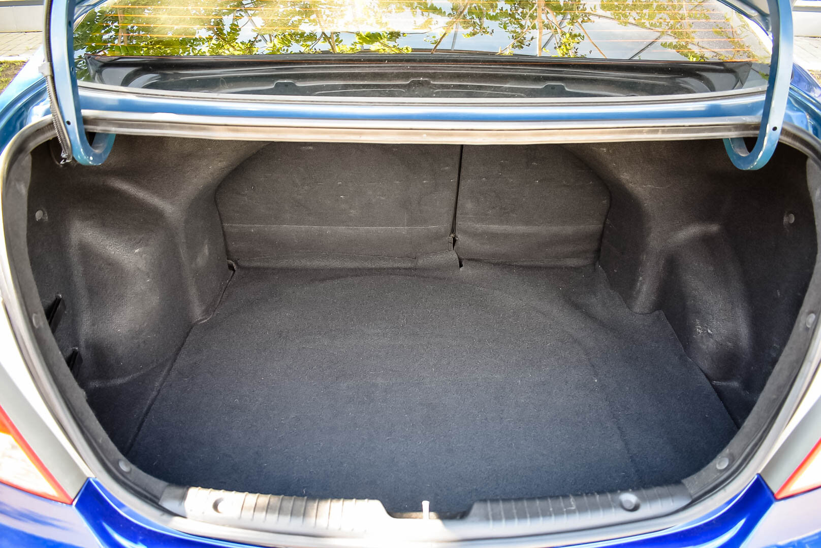 Hyundai Solaris, I 1.6 MT (123 л.с.) 2012