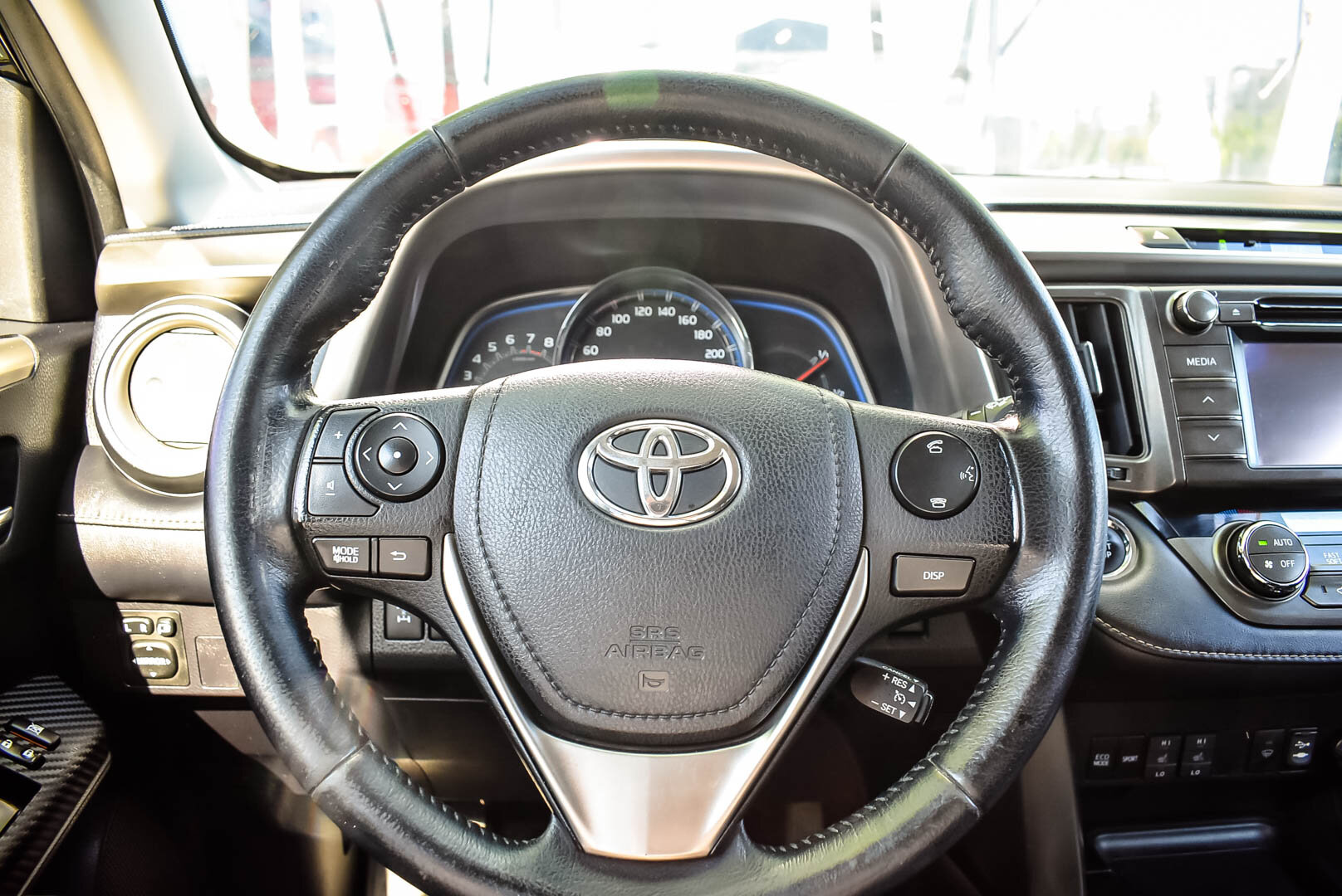 Toyota RAV4, IV (XA40) 2.0 CVT (146 л.с.) 4WD 2013