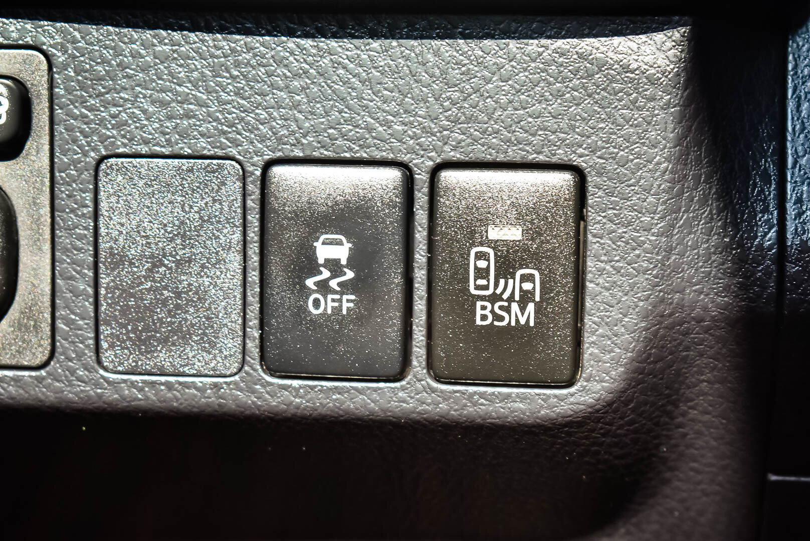 Toyota RAV4, IV (XA40) 2.0 CVT (146 л.с.) 4WD 2013