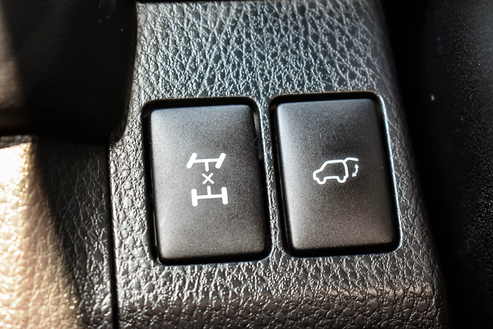 Toyota RAV4, IV (XA40) 2.0 CVT (146 л.с.) 4WD 2013