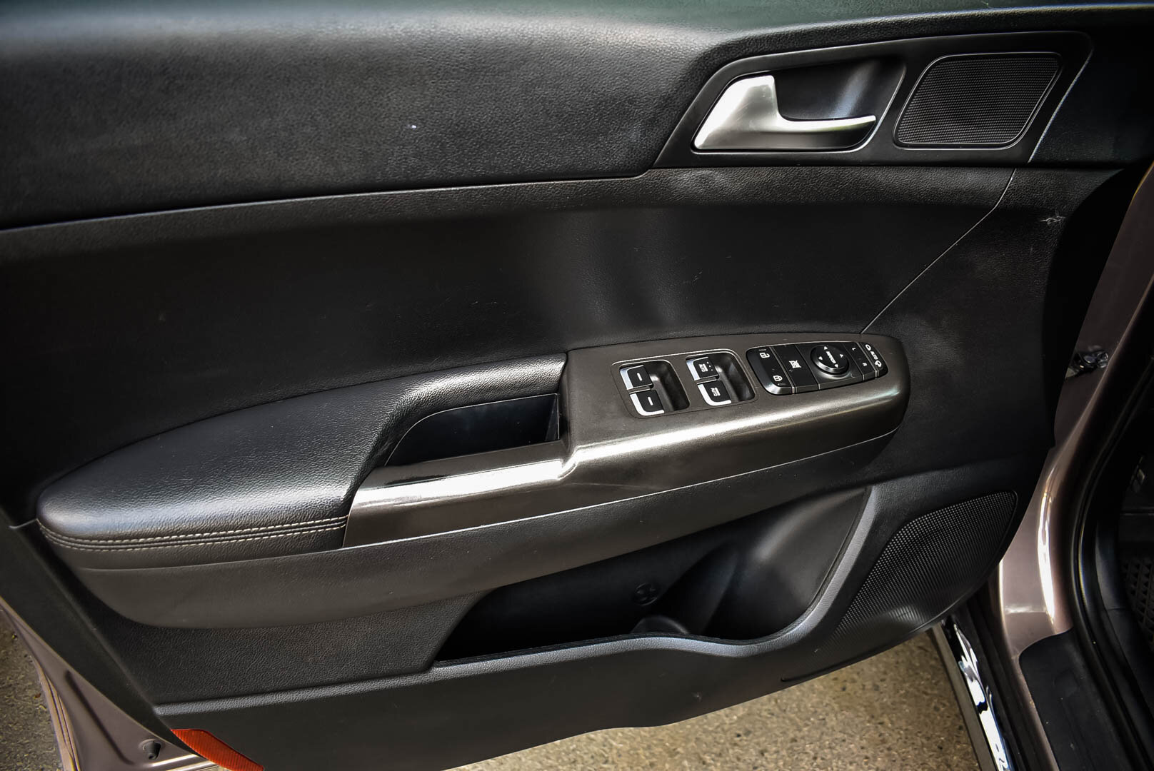 Kia Sportage, IV Рестайлинг 2.4 AT (184 л.с.) 4WD 2019