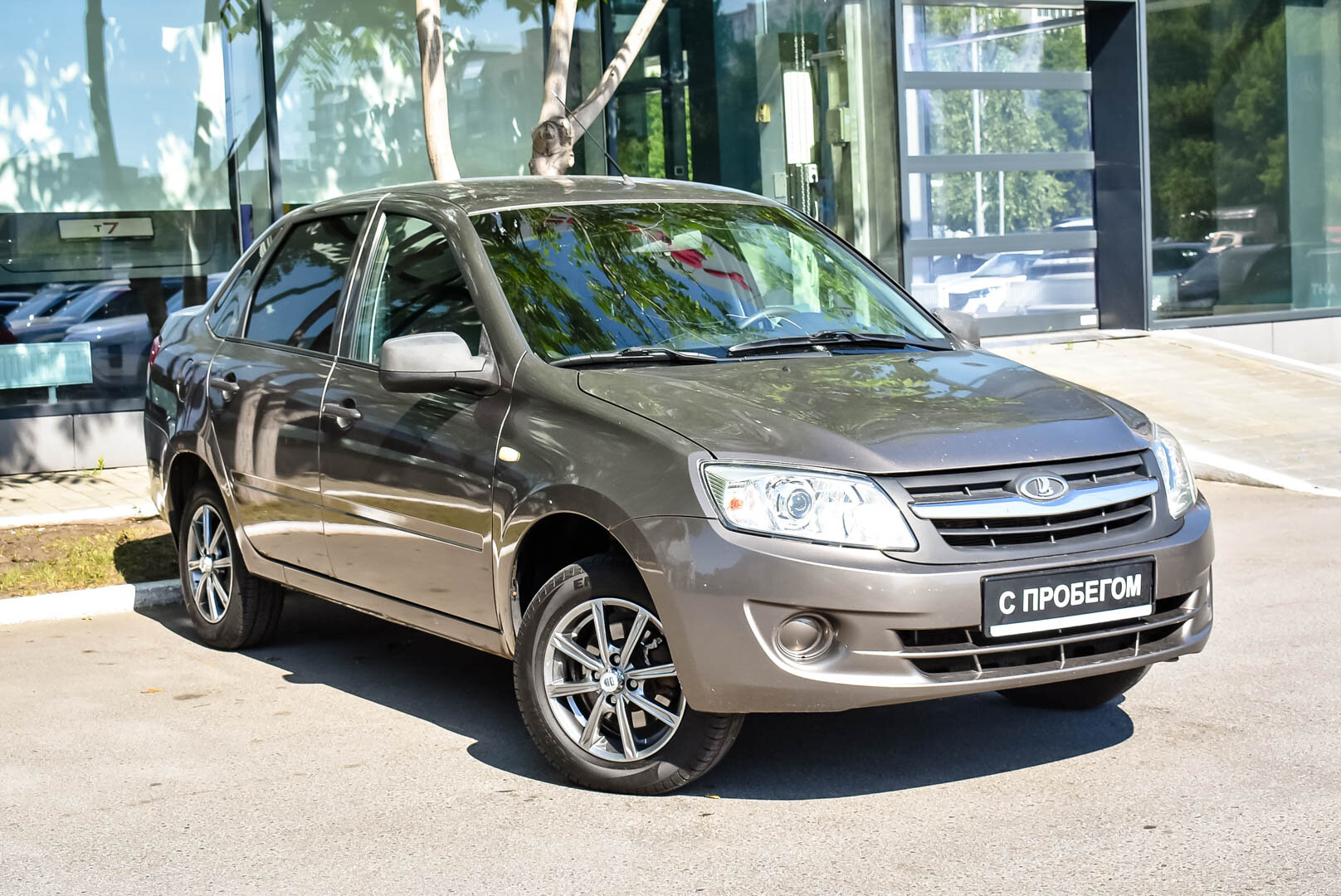 Lada (ВАЗ) Granta, I 1.6 AT (98 л.с.) 2014