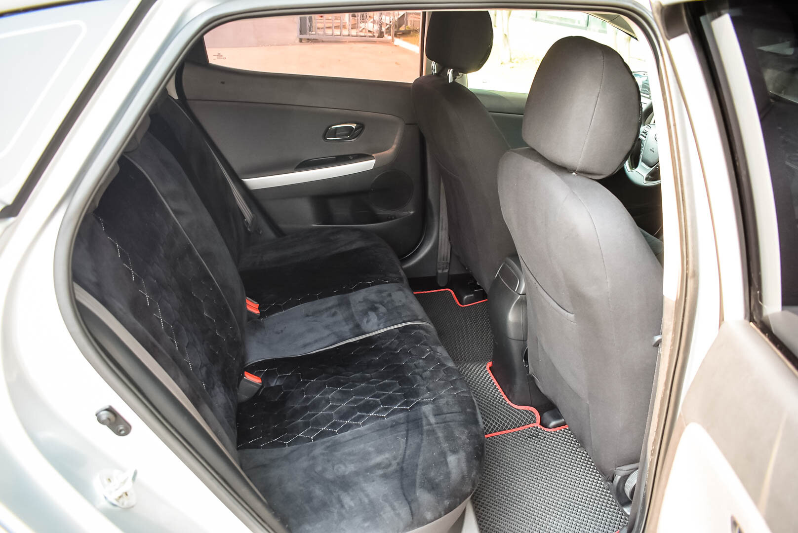 Kia Ceed, II Рестайлинг 1.6 AT (130 л.с.) 2017