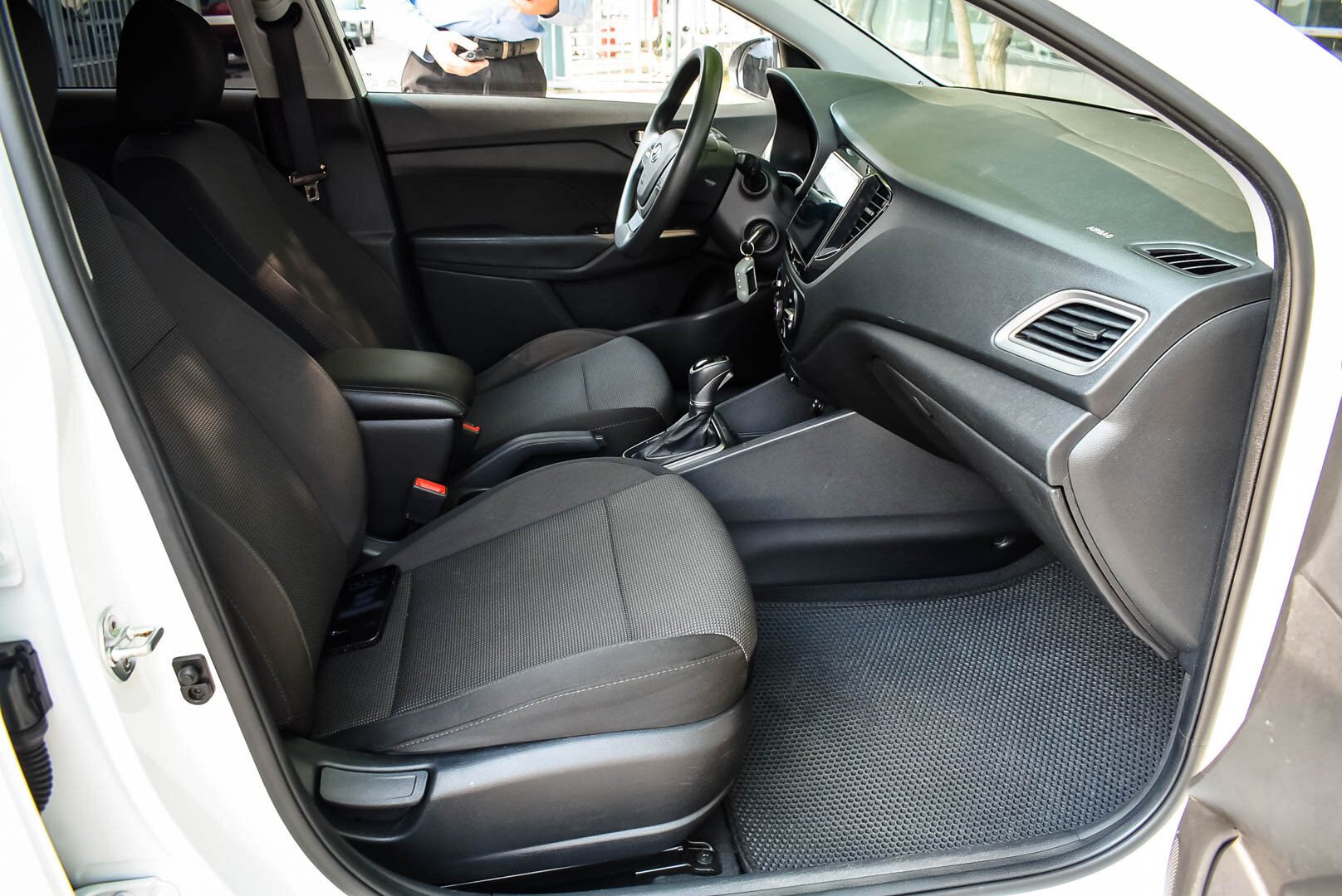 Hyundai Solaris, II 1.6 AT (123 л.с.) 2019