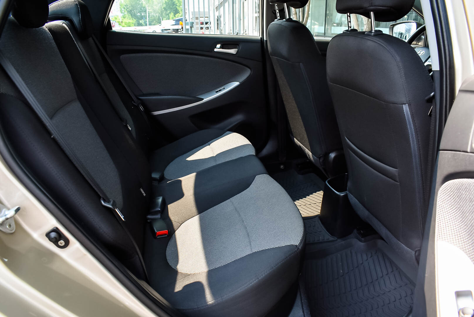 Hyundai Solaris, I 1.6 AT (123 л.с.) 2014