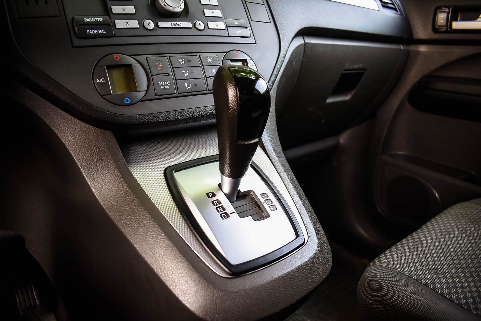 Ford C-MAX, I 2.0 AT (145 л.с.) 2006