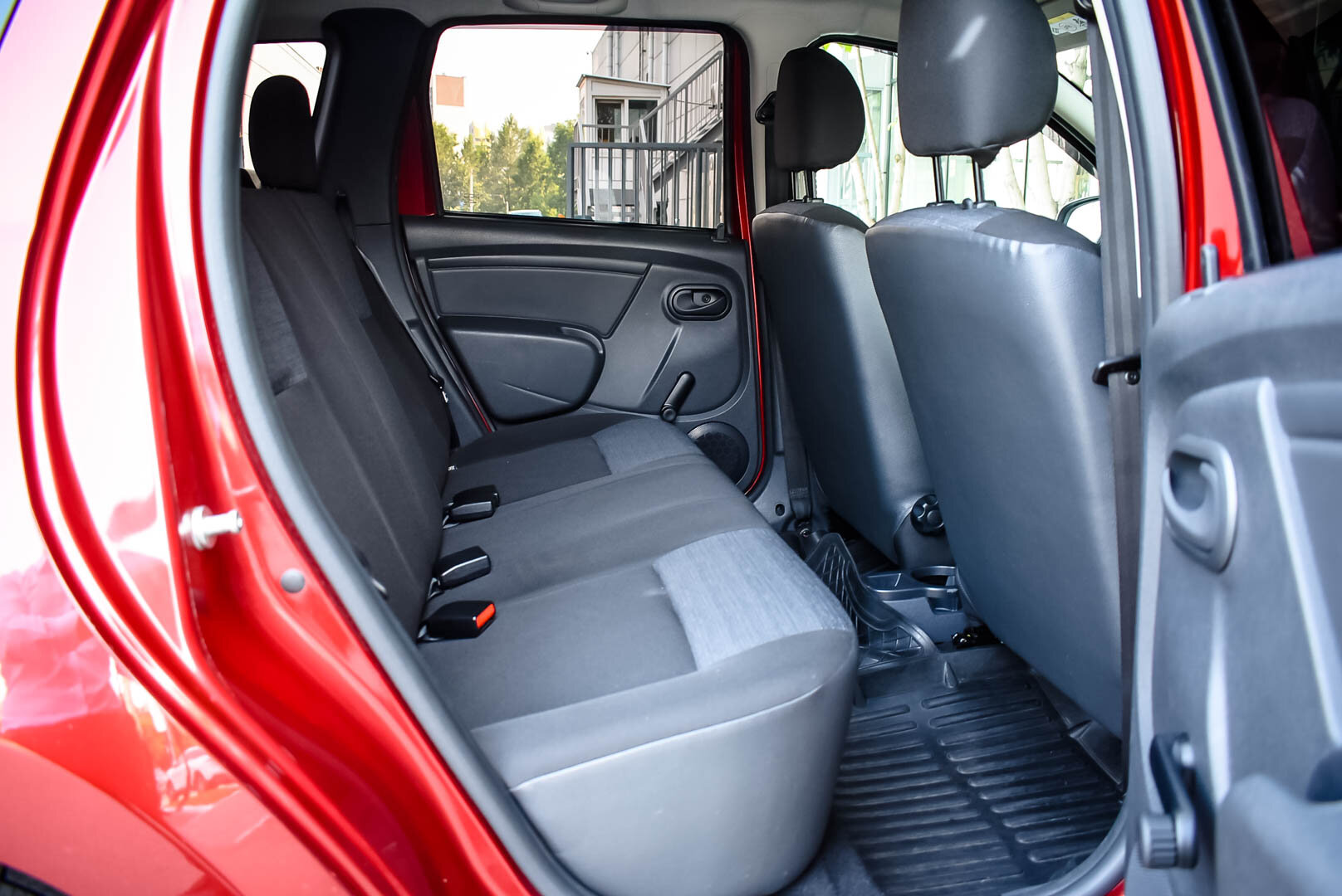 Renault Duster, I 1.6 MT (102 л.с.) 4WD 2014