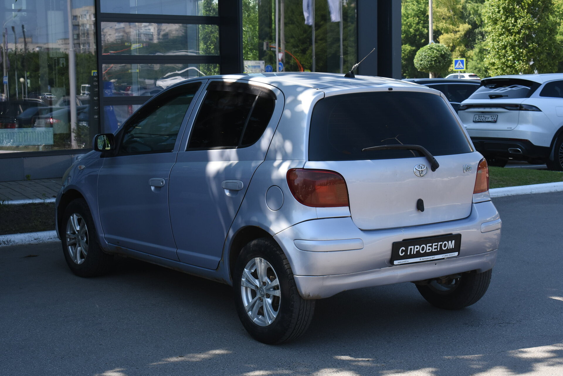 Toyota Vitz, I (P10) 1.0 AT (70 л.с.) 2003
