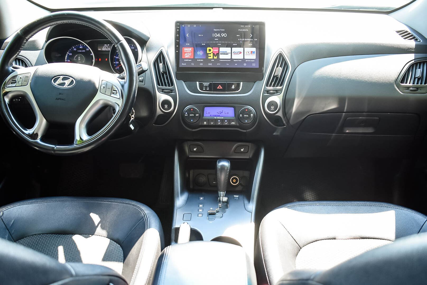 Hyundai ix35, I 2.0 AT (150 л.с.) 2013