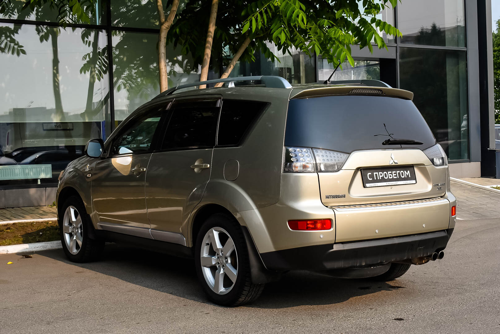 Mitsubishi Outlander, II 3.0 AT (220 л.с.) 4WD 2008