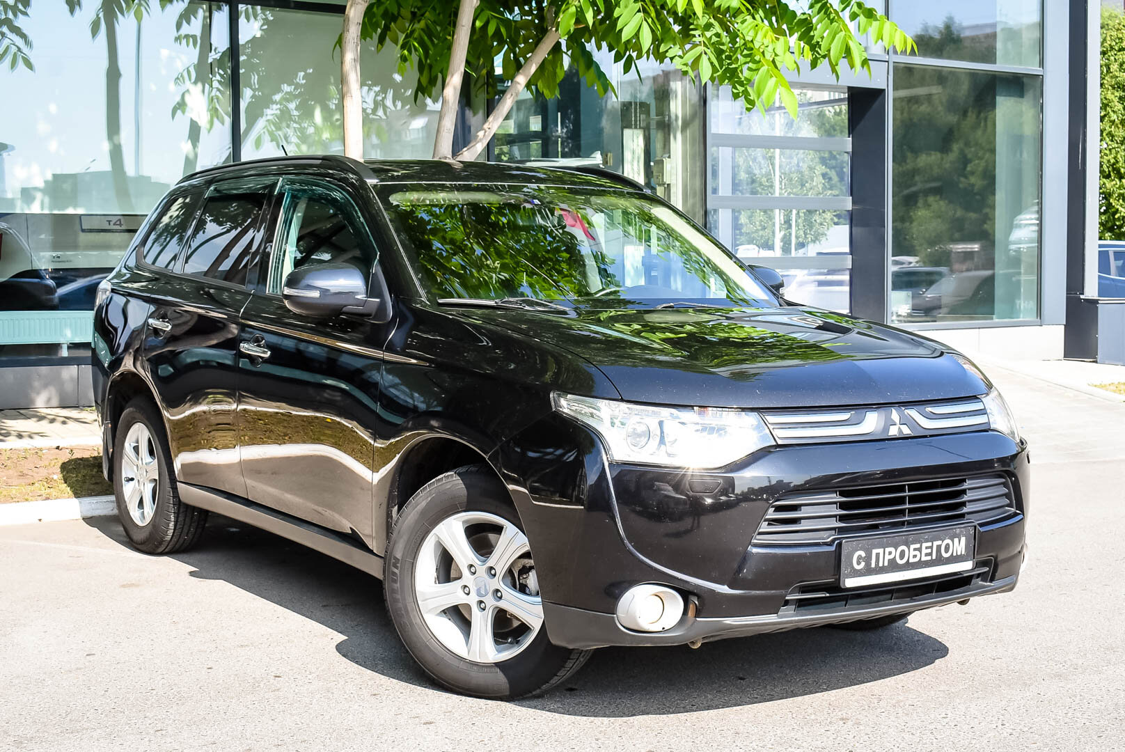 Mitsubishi Outlander, II Рестайлинг 2.4 CVT (170 л.с.) 4WD 2012