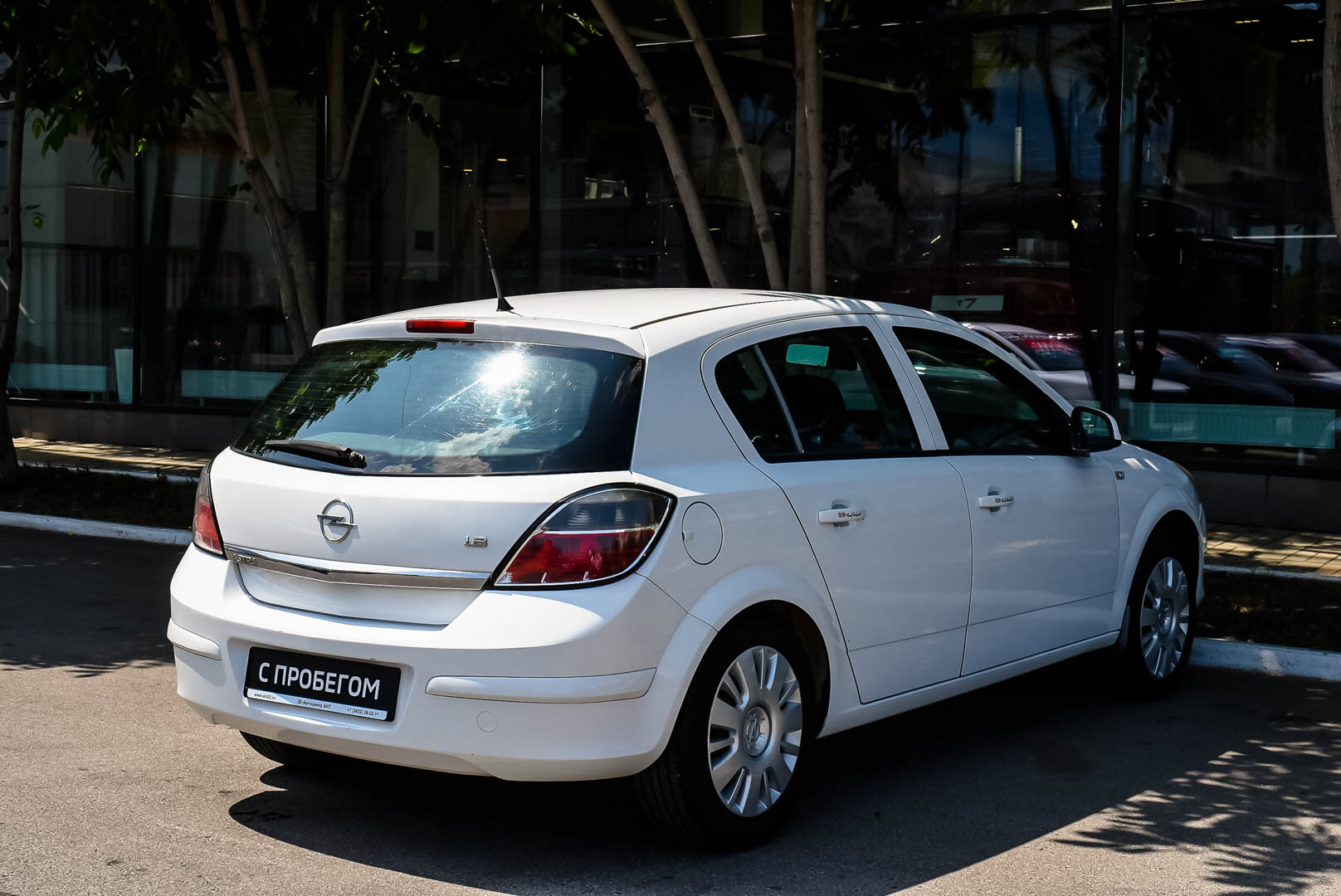 Opel Astra, H Рестайлинг 1.8 AT (140 л.с.) 2012